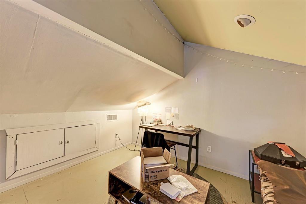 2834 Salado St, Austin, TX 78705