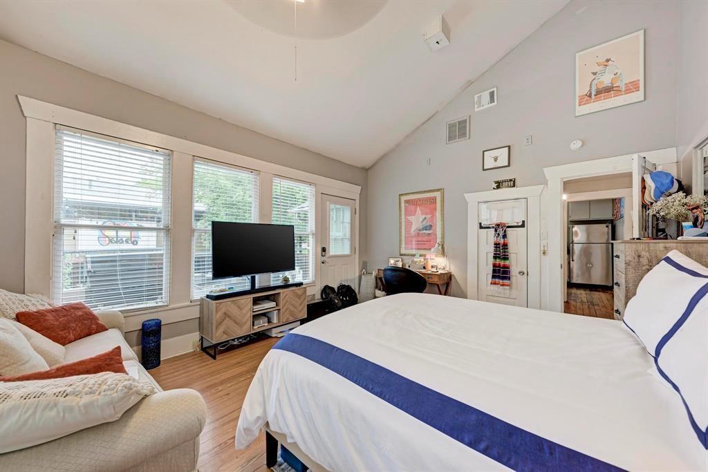 2834 Salado St, Austin, TX 78705