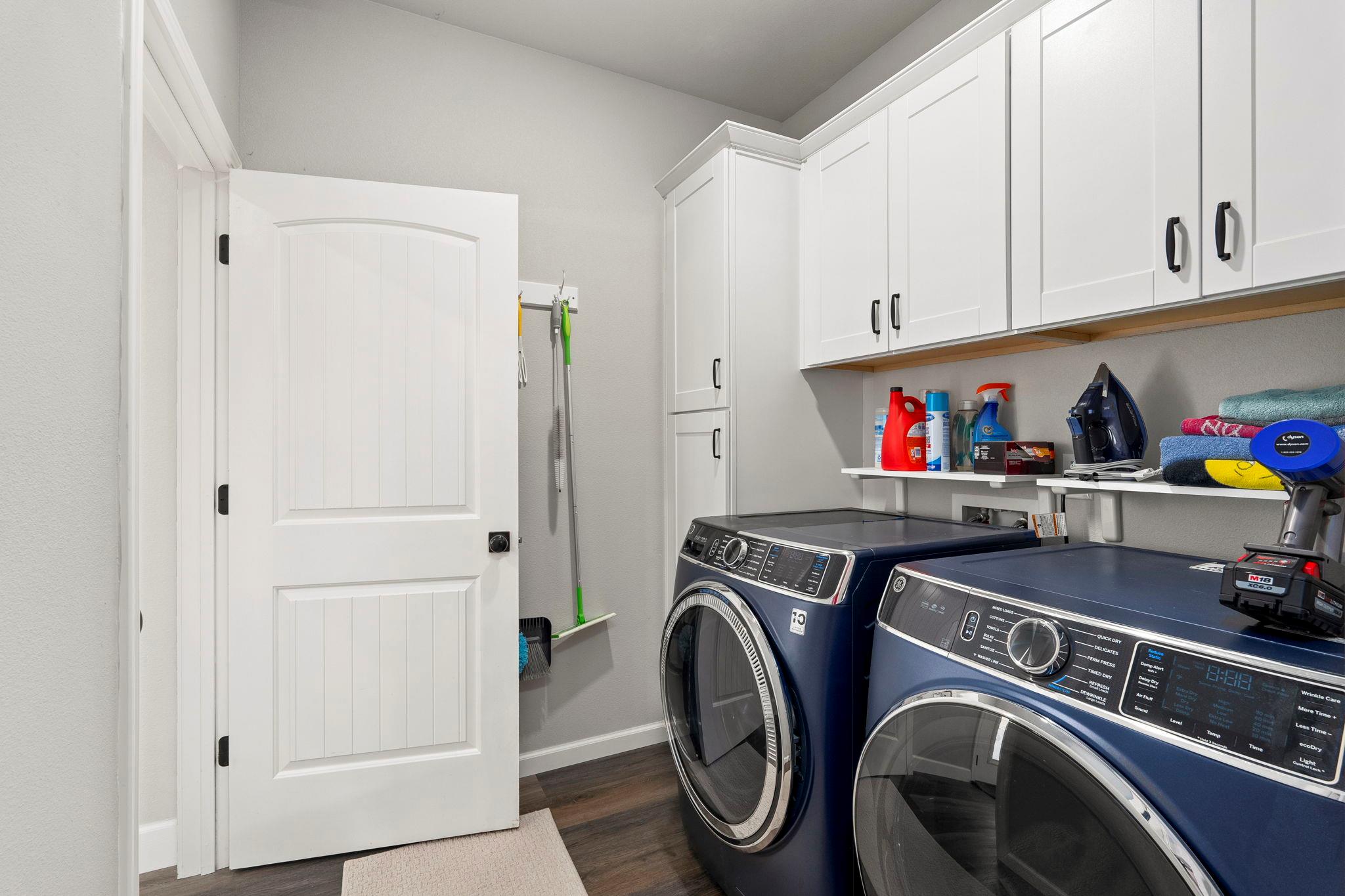 964 Allende St, Seguin, TX 78155