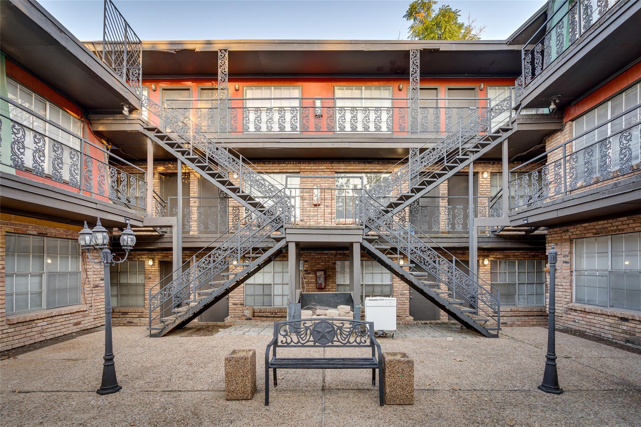 311 E 31st St # 103, Austin, TX 78705