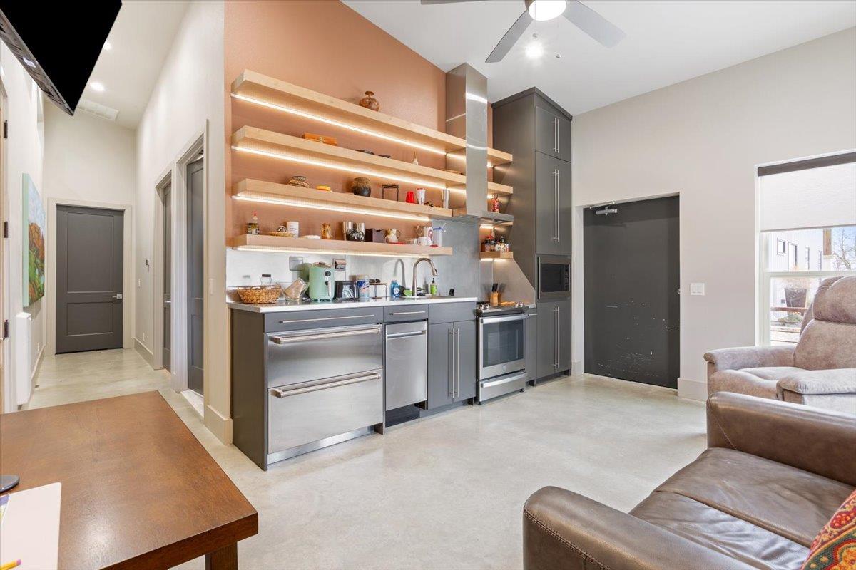 11579 Willow Grove Road, Moody, TX 76557