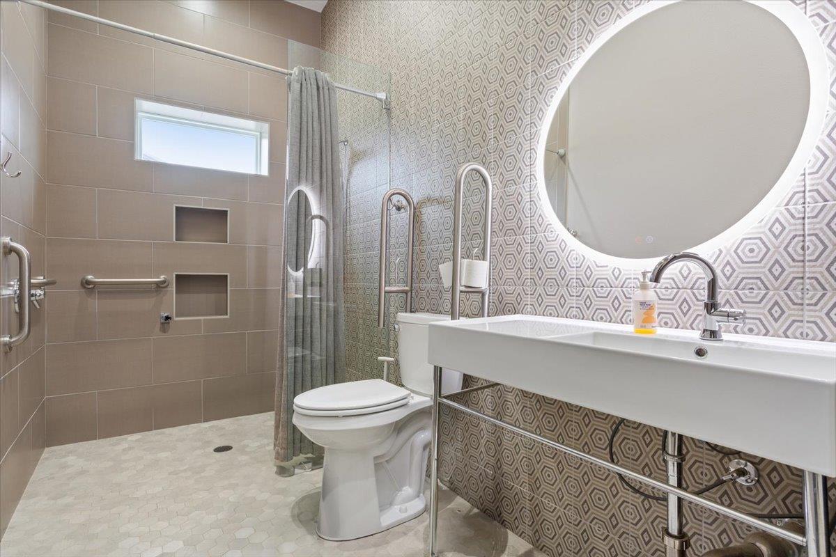 11579 Willow Grove Road, Moody, TX 76557