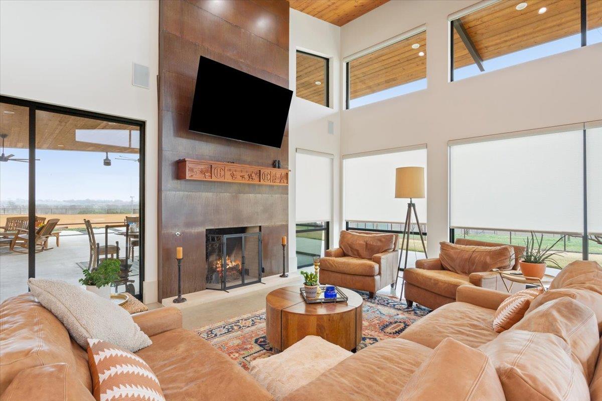 11579 Willow Grove Road, Moody, TX 76557