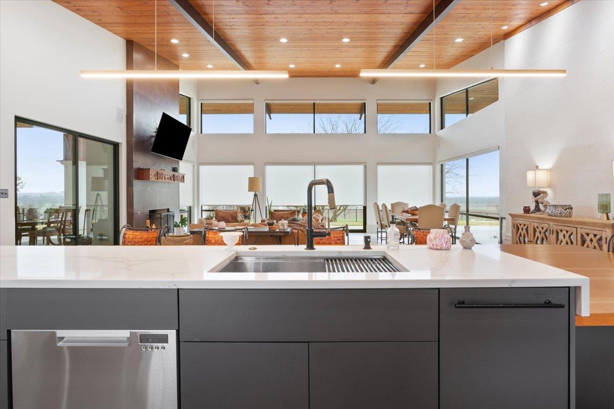 11579 Willow Grove Road, Moody, TX 76557