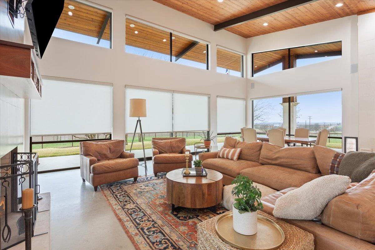 11579 Willow Grove Road, Moody, TX 76557