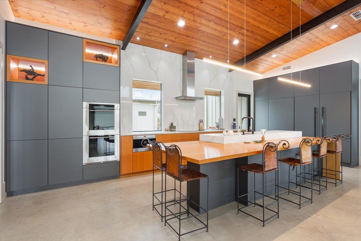 11579 Willow Grove Road, Moody, TX 76557