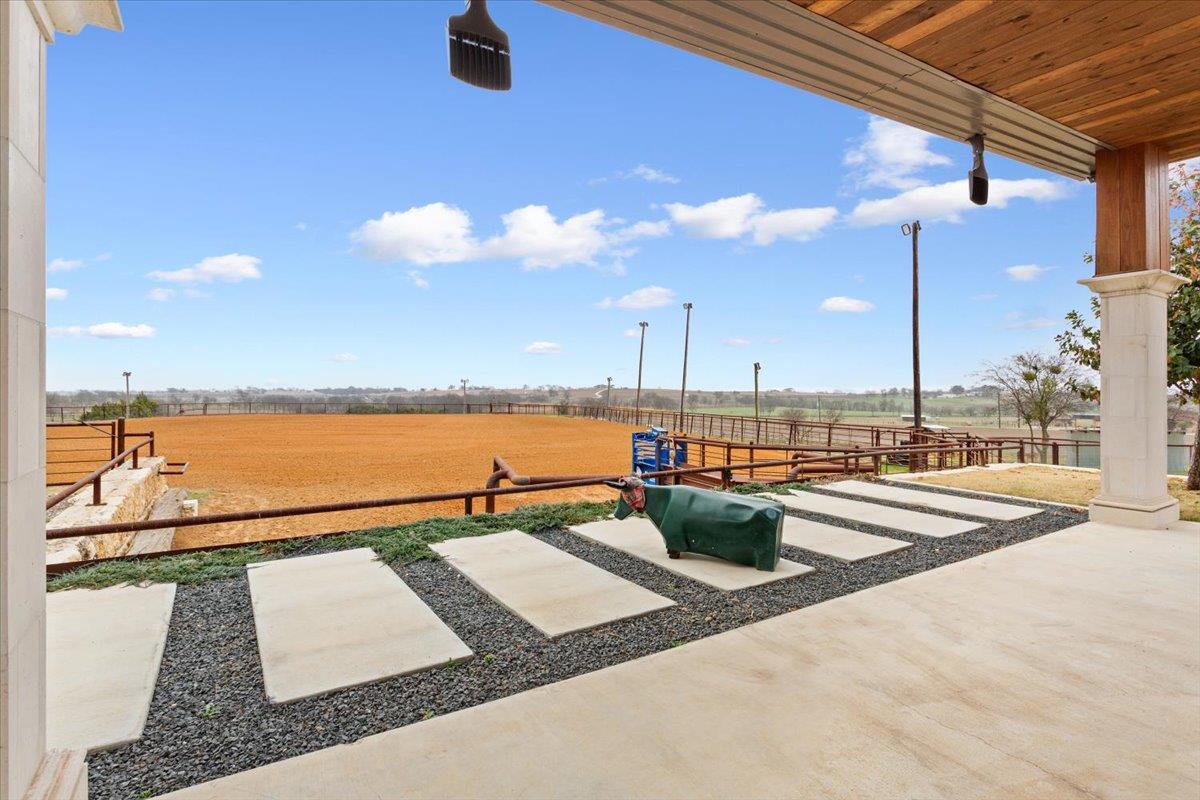 11579 Willow Grove Road, Moody, TX 76557