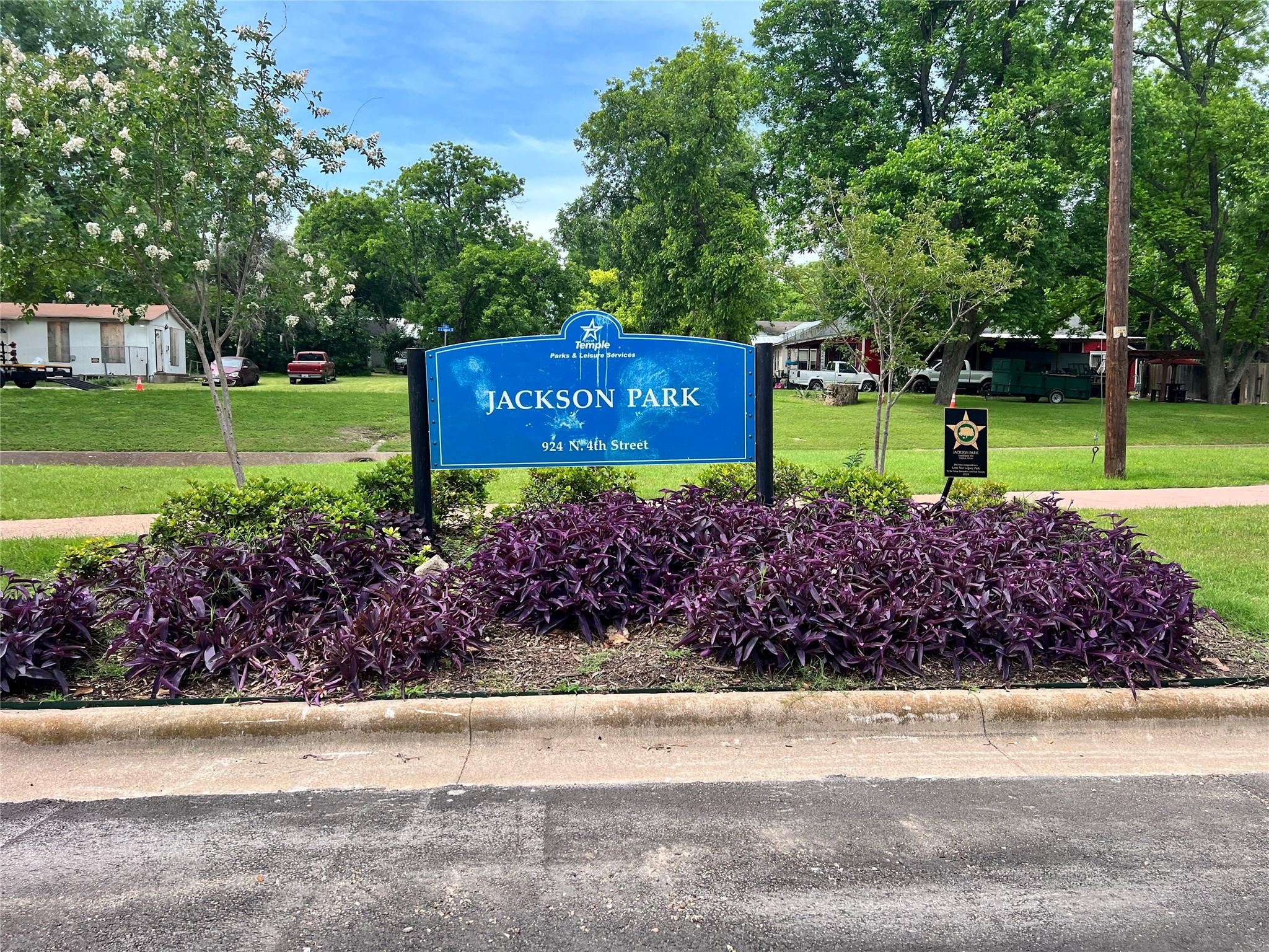 1118 N 2nd St, Temple, TX 76501