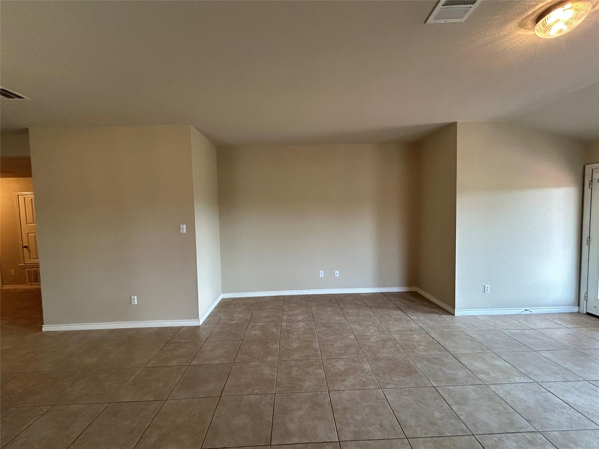670 Covent Dr, Kyle, TX 78640