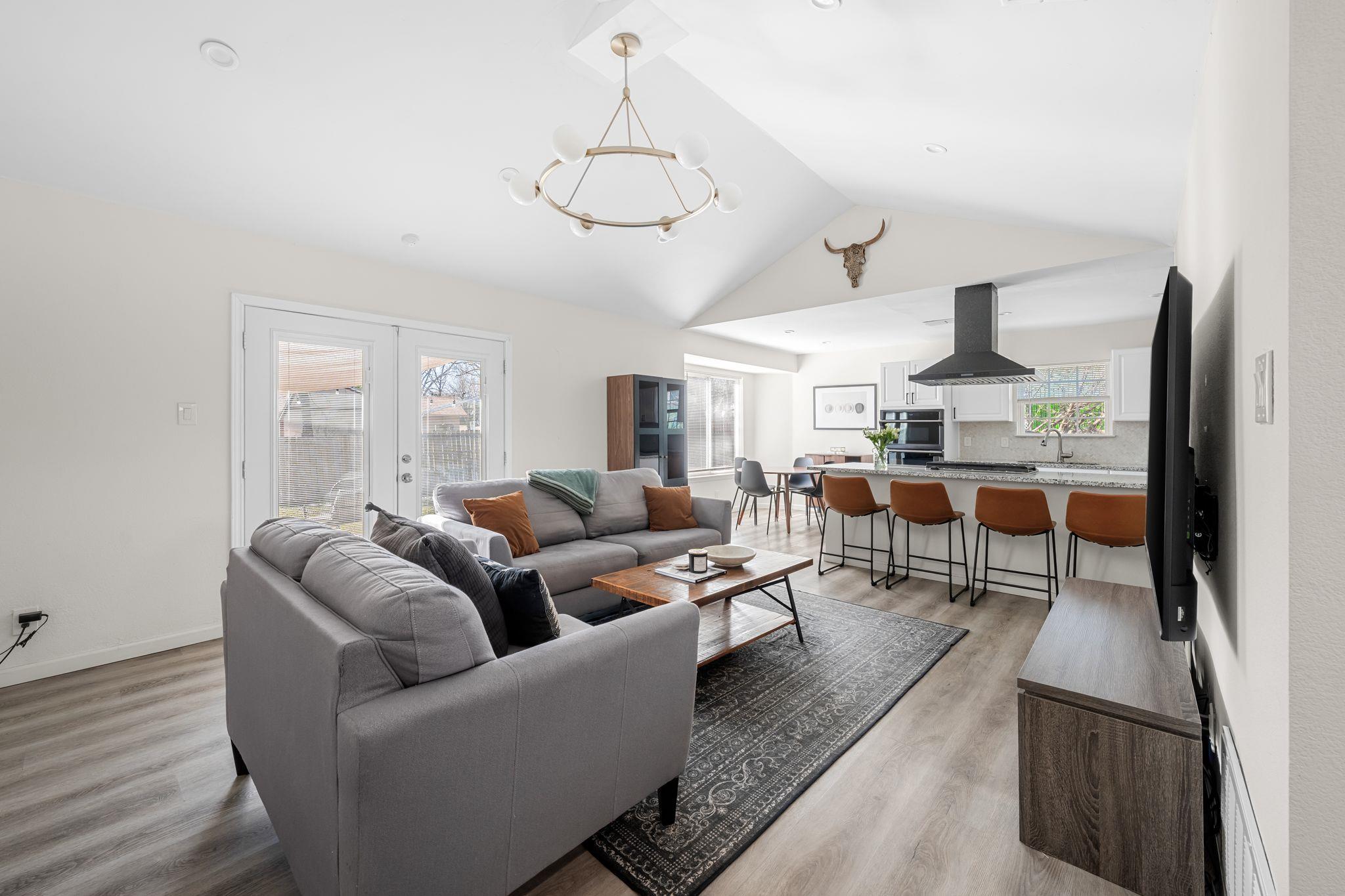 6305 Craigwood Cir, Austin, TX 78725