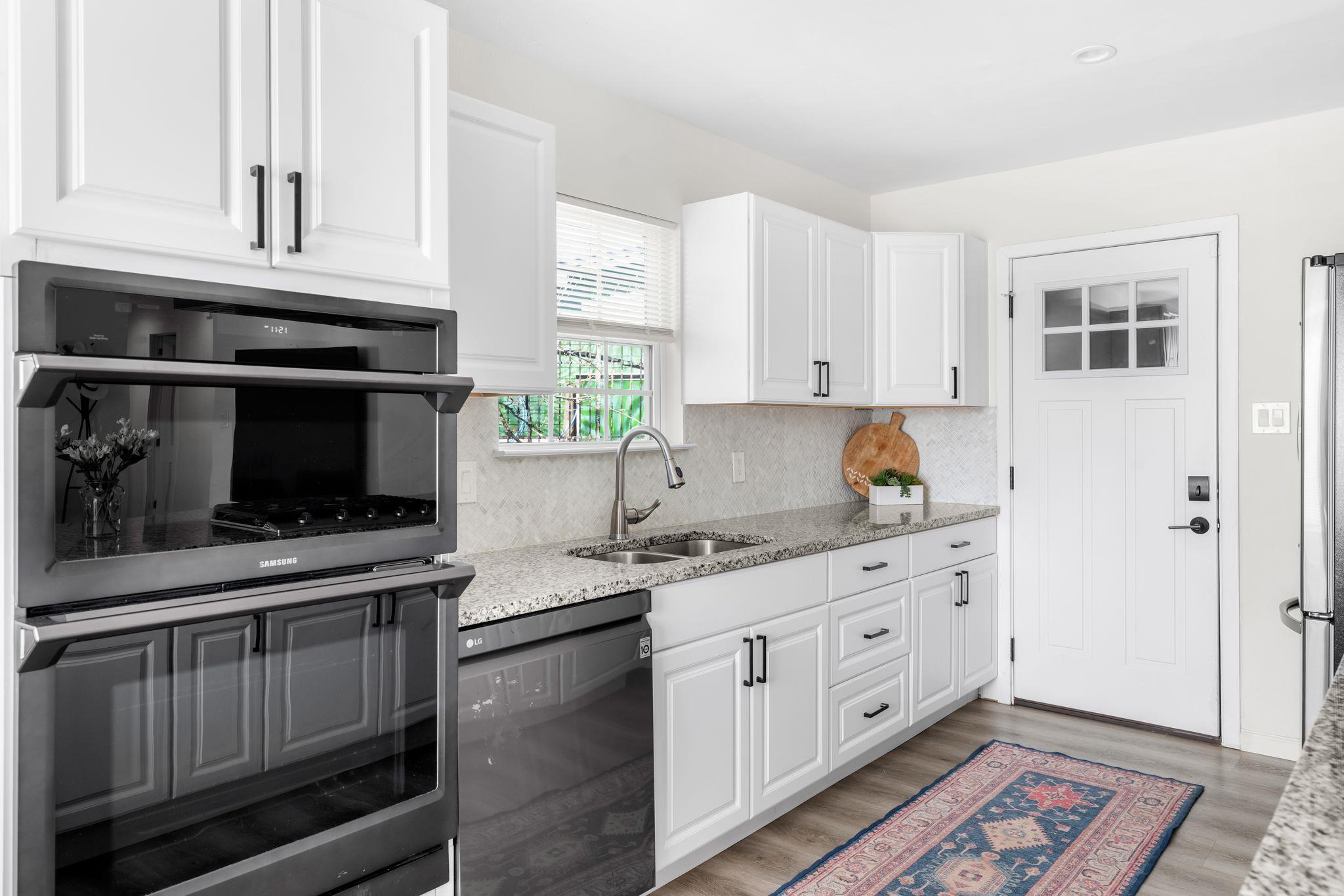 6305 Craigwood Cir, Austin, TX 78725