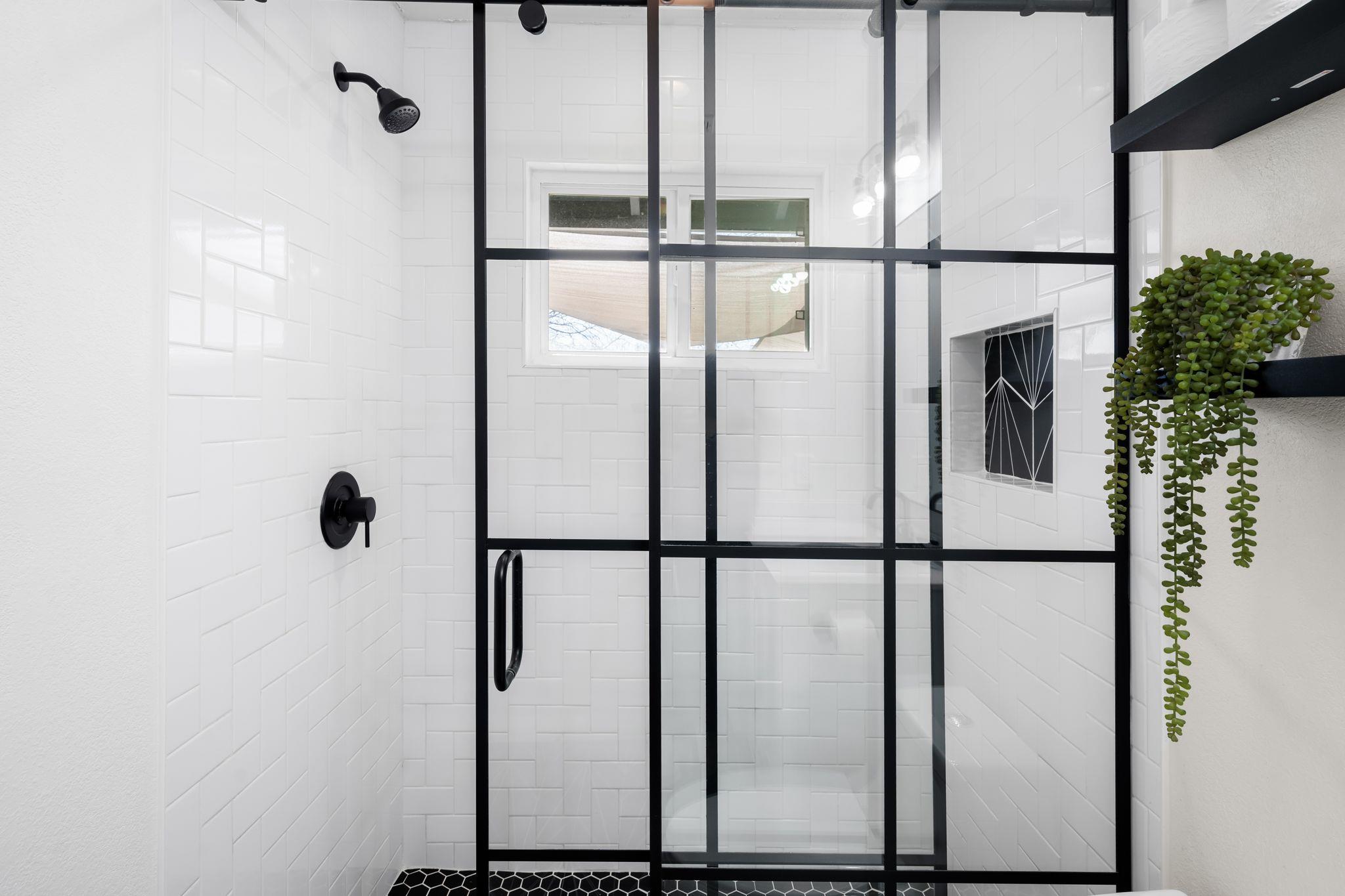 6305 Craigwood Cir, Austin, TX 78725