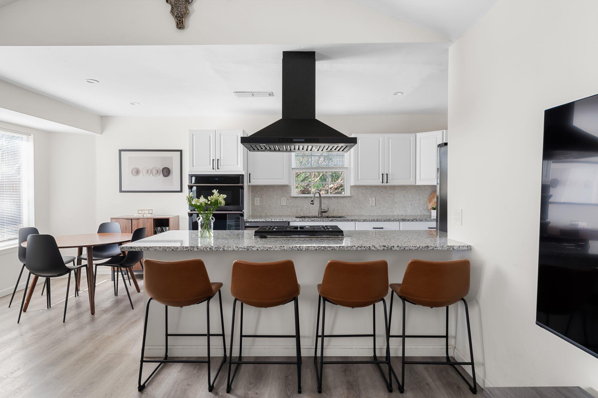 6305 Craigwood Cir, Austin, TX 78725