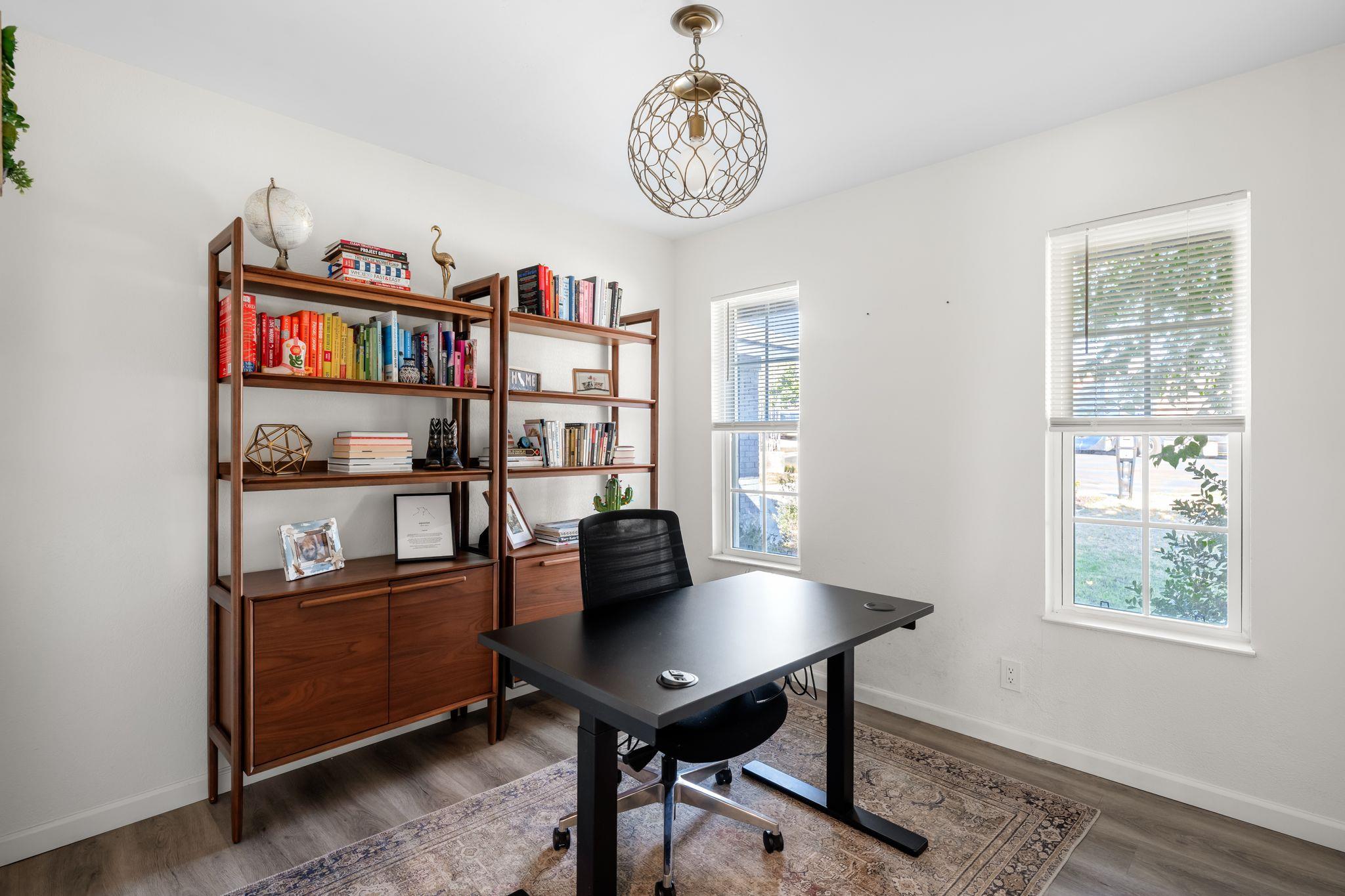 6305 Craigwood Cir, Austin, TX 78725