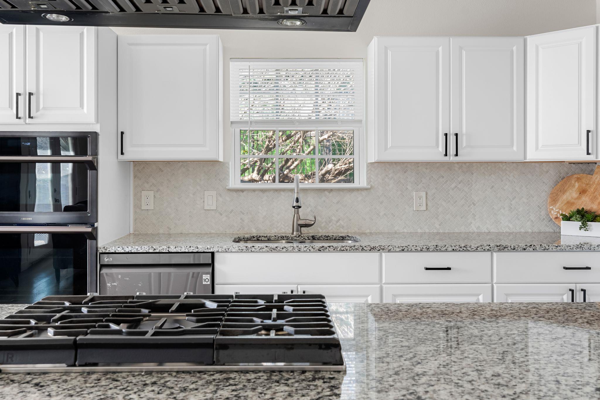 6305 Craigwood Cir, Austin, TX 78725