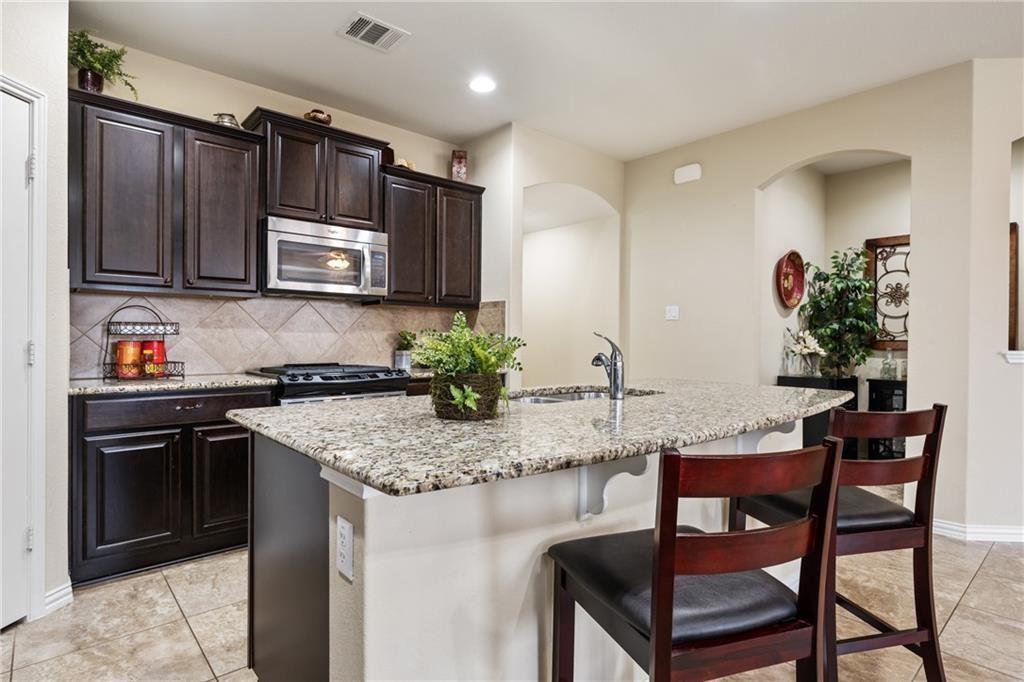 2109 Edson Ct, Leander, TX 78641