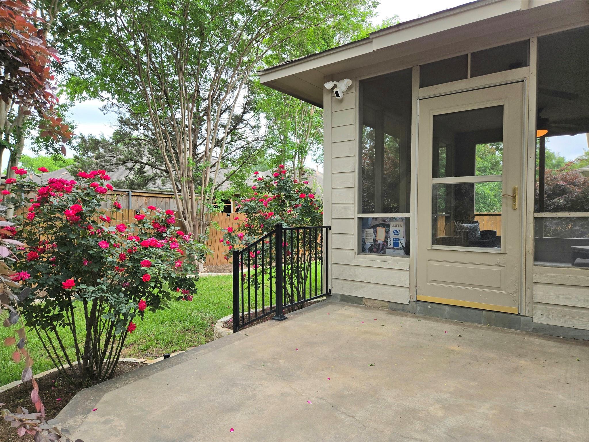 6104 York Bridge Cir, Austin, TX 78749