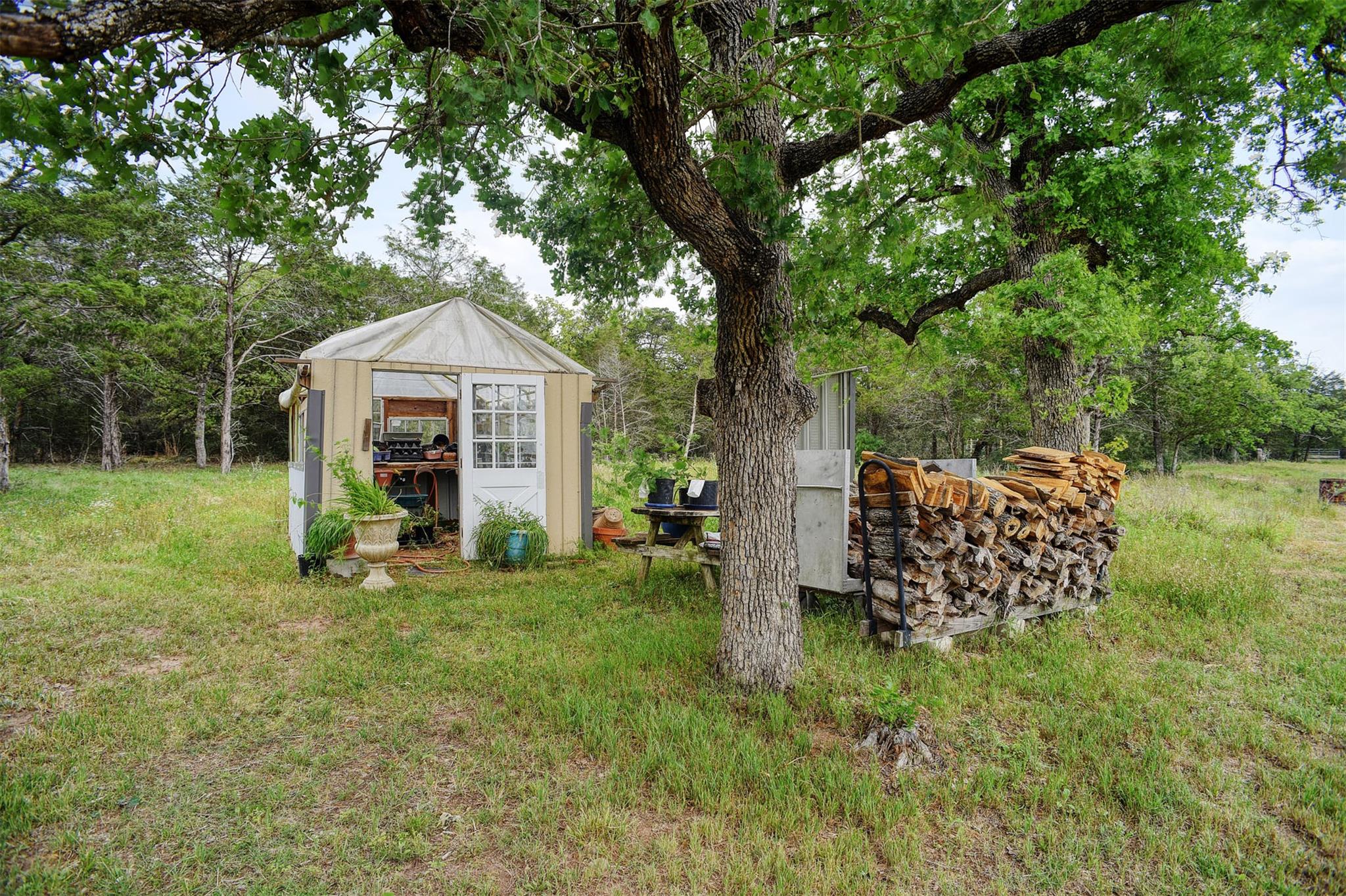 13831 Tx-95 Highway, Flatonia, TX 78941