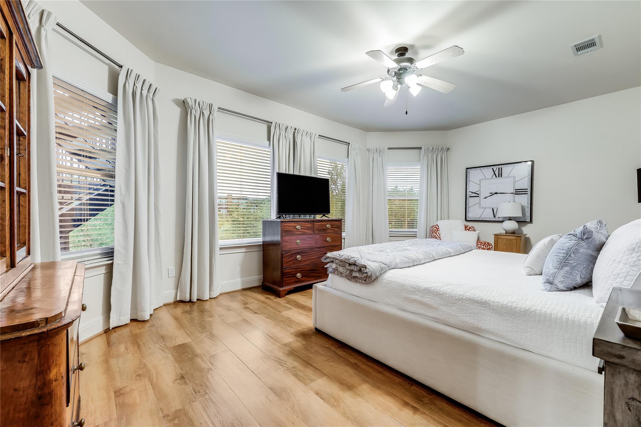 1307 Osprey Ridge Loop, Lago Vista, TX 78645