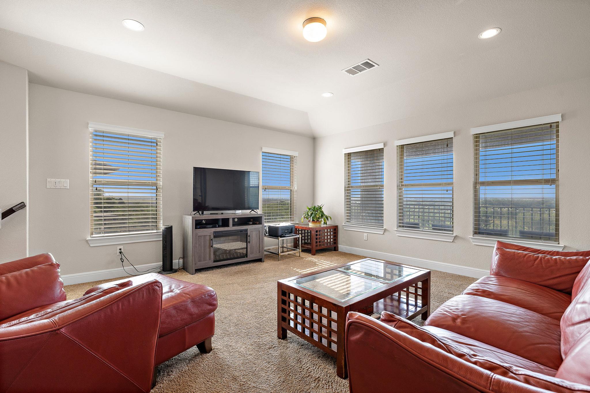 2725 Sorano Ave, Round Rock, TX 78665