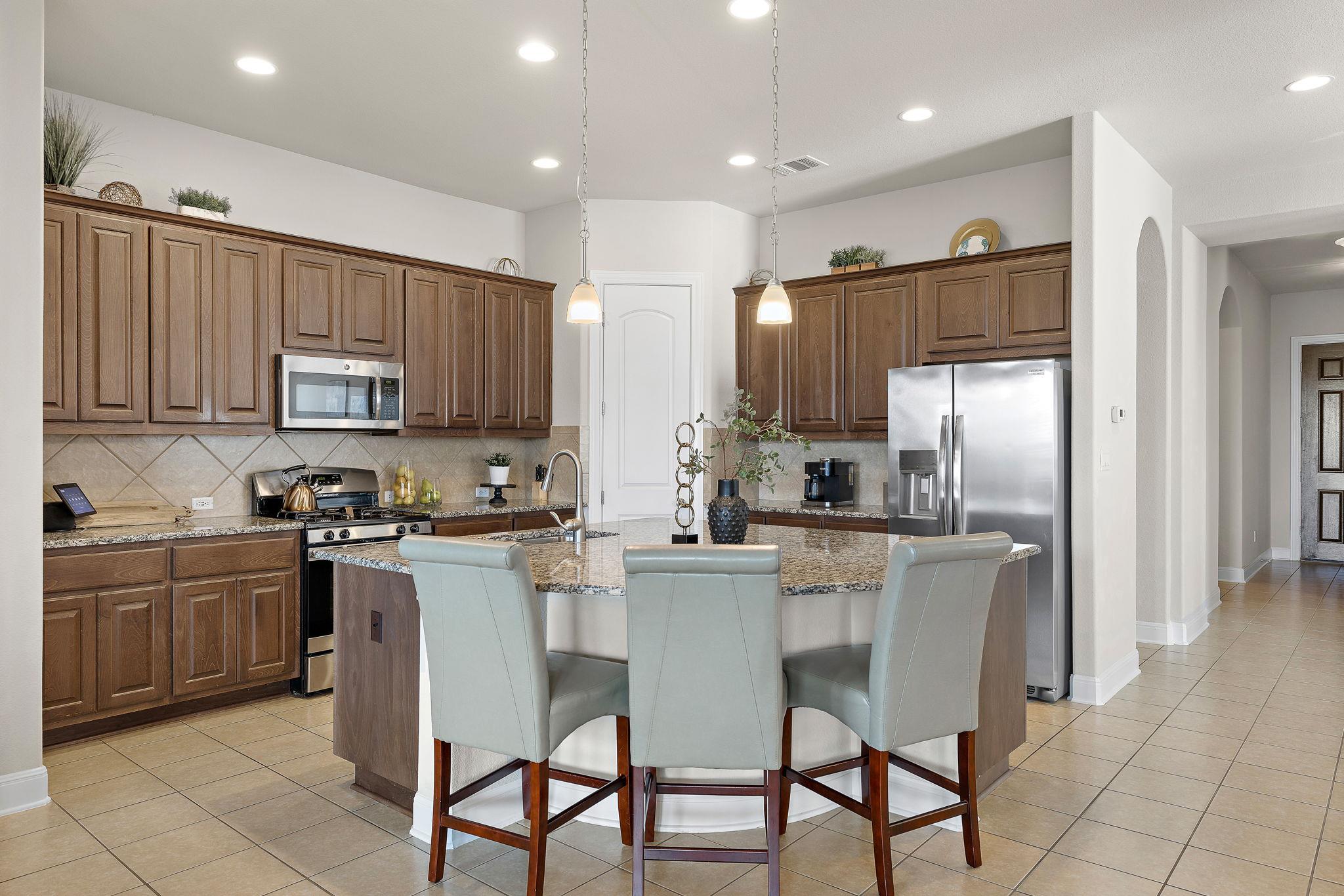 2725 Sorano Ave, Round Rock, TX 78665