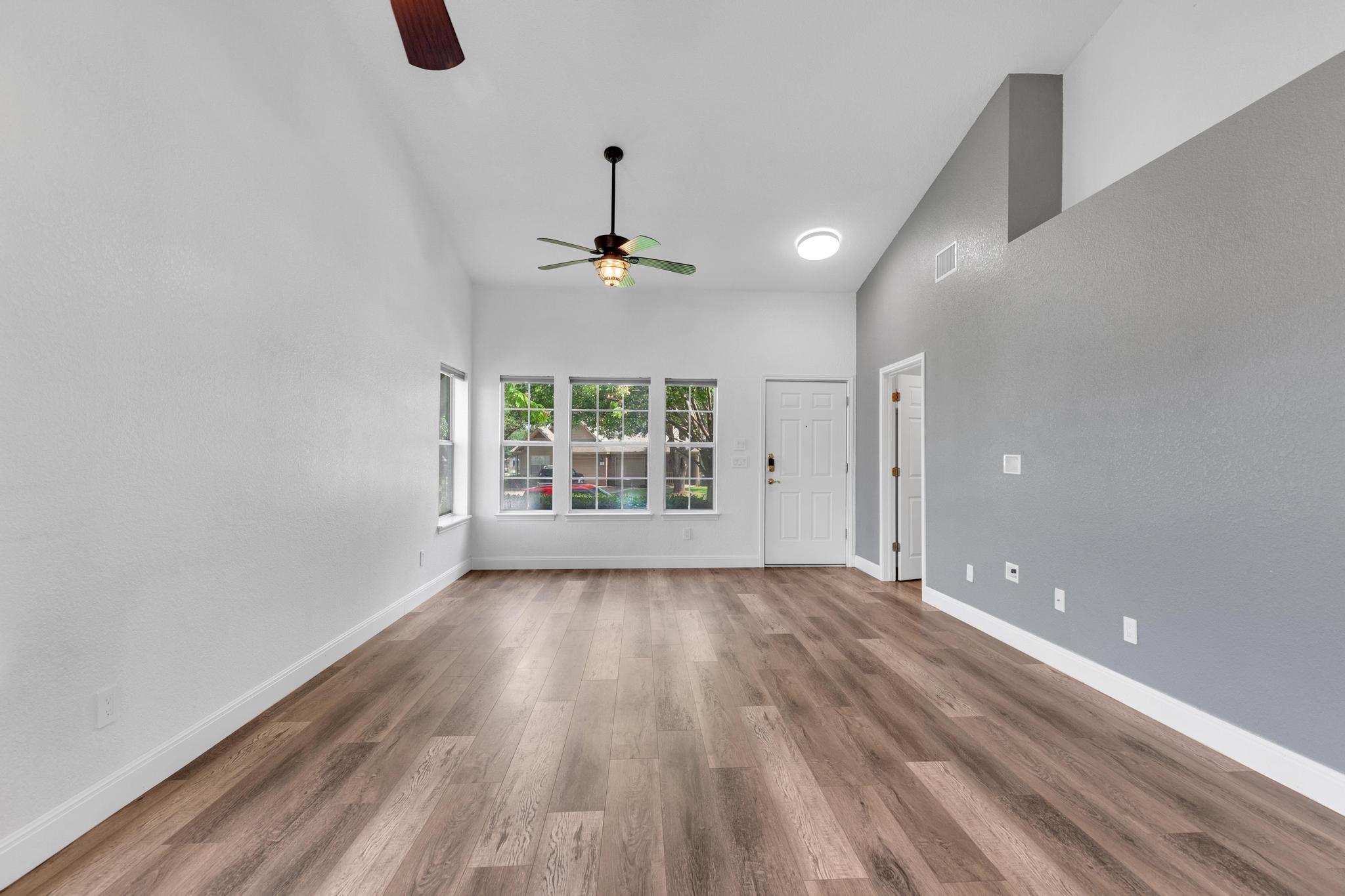 112 Prairie Springs Loop, Georgetown, TX 78626