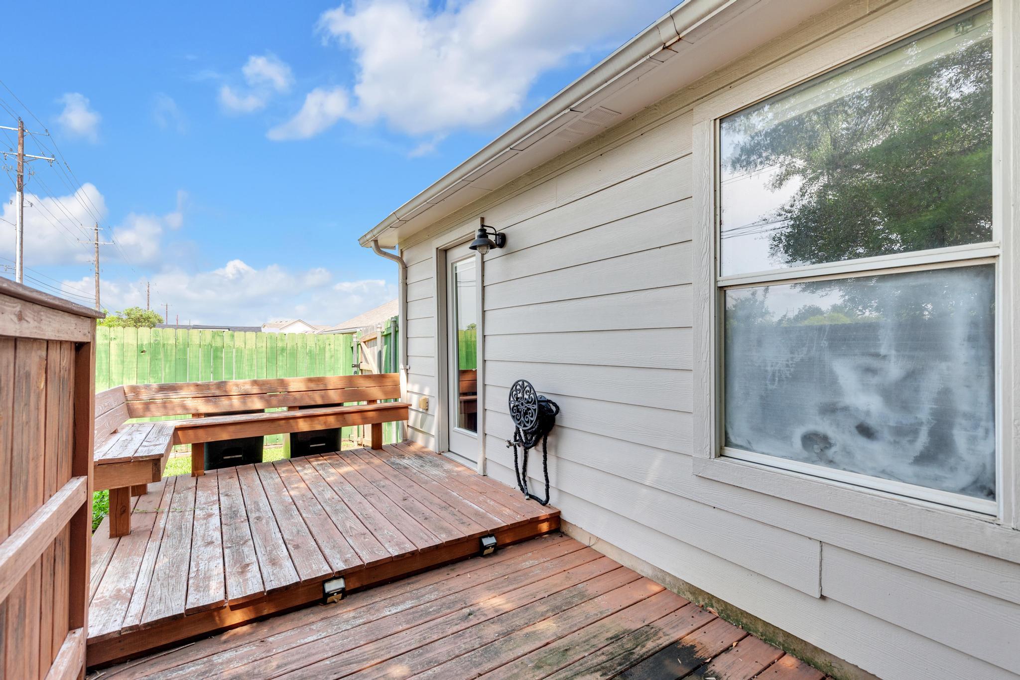 112 Prairie Springs Loop, Georgetown, TX 78626
