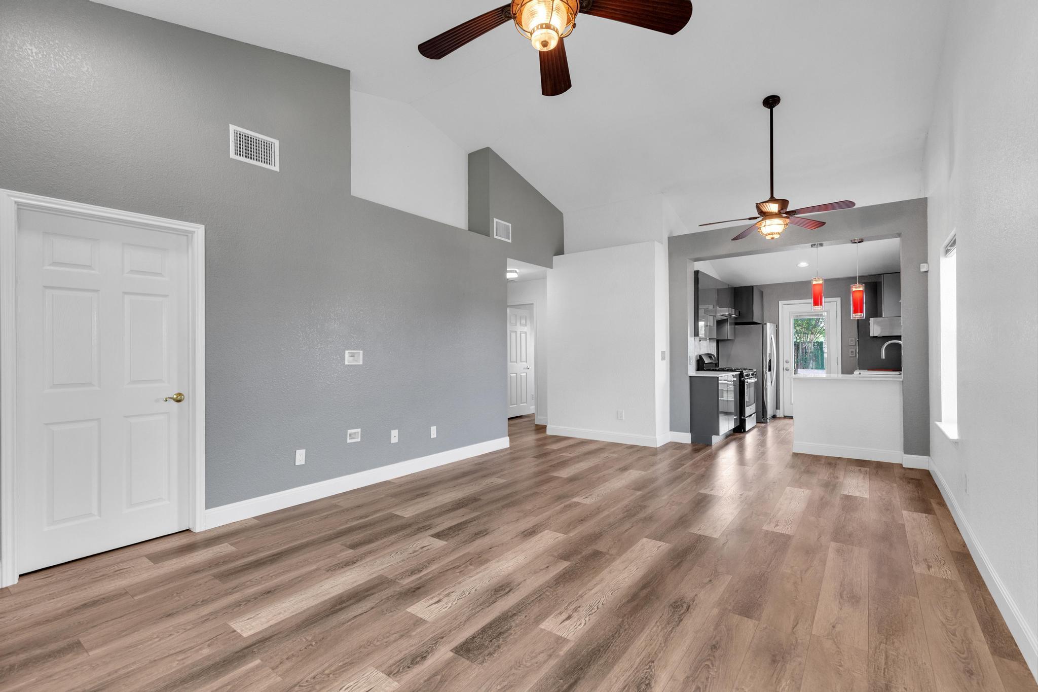 112 Prairie Springs Loop, Georgetown, TX 78626