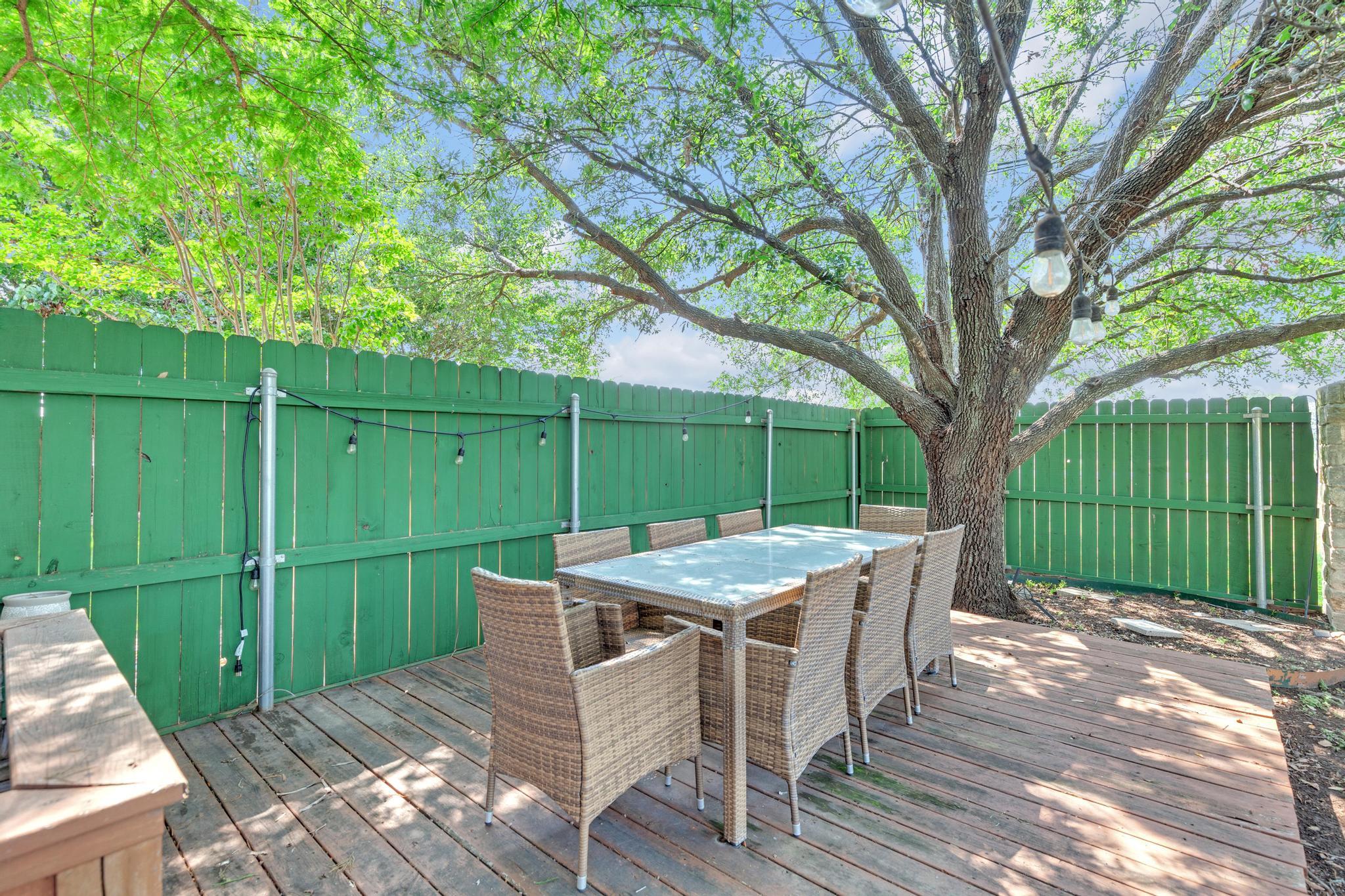 112 Prairie Springs Loop, Georgetown, TX 78626