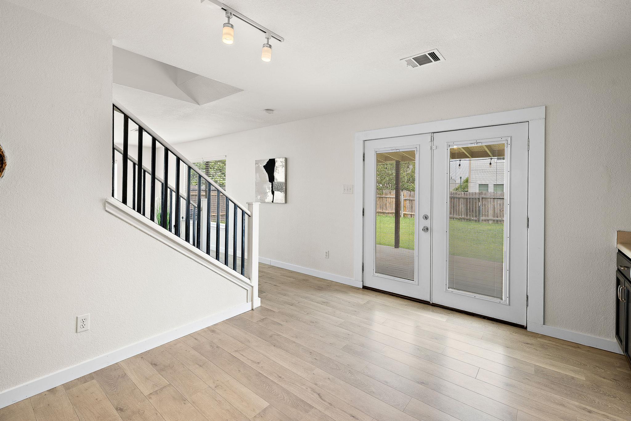 1025 Canterbury Trl, Georgetown, TX 78626