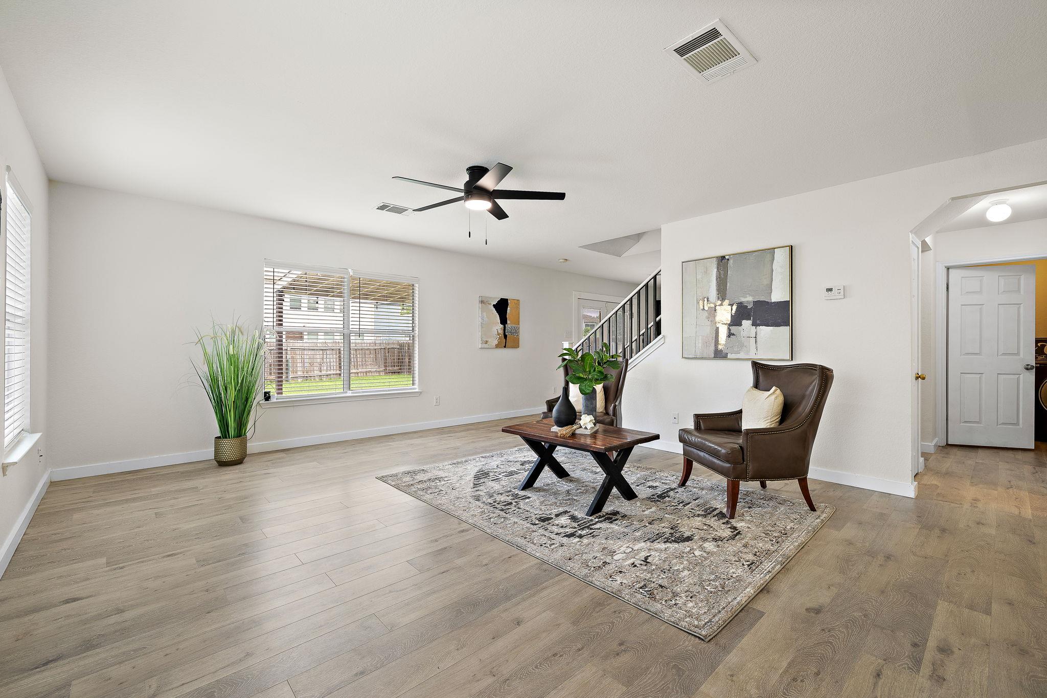 1025 Canterbury Trl, Georgetown, TX 78626