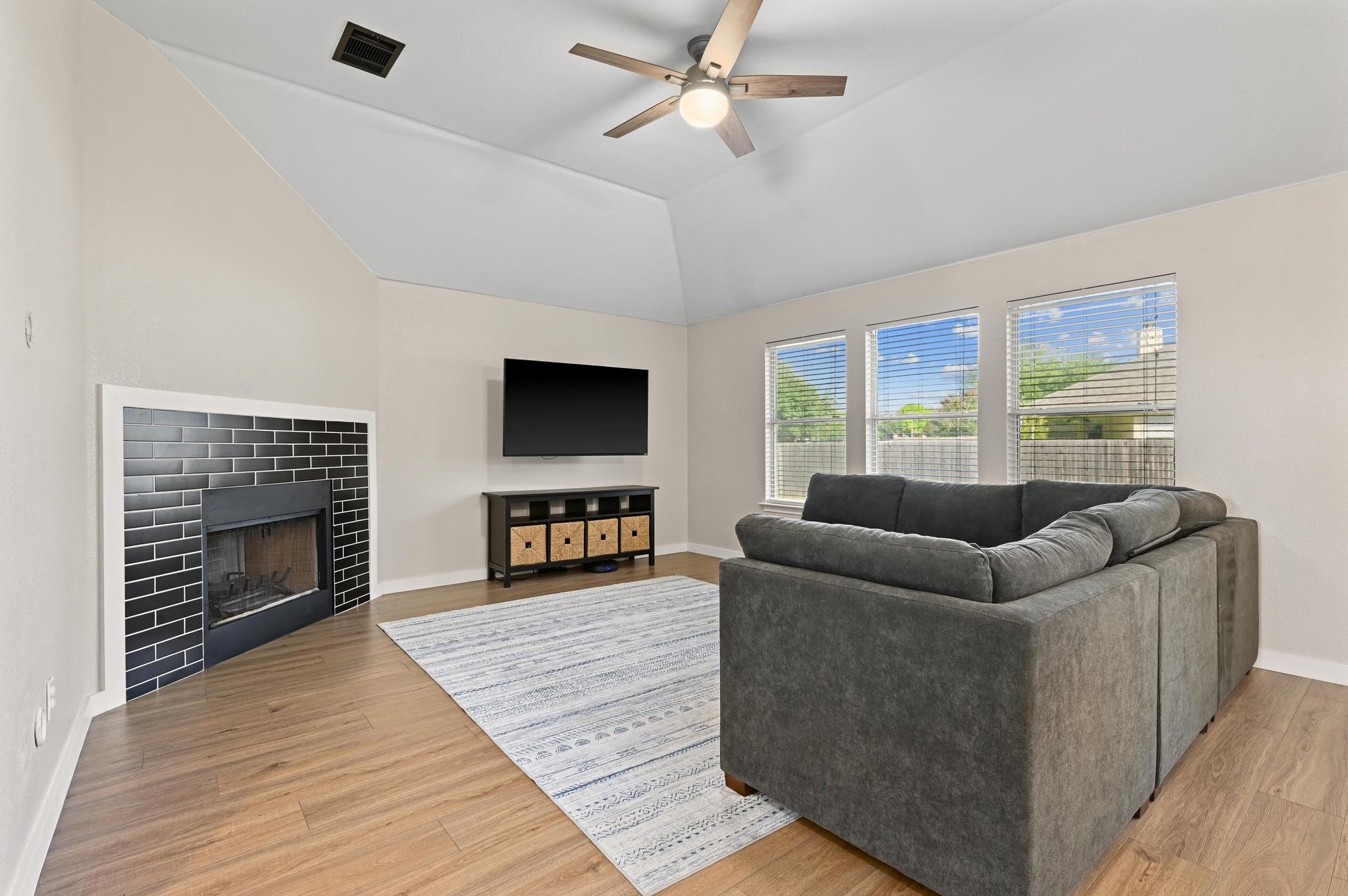 101 Desert Highlands Trl, Round Rock, TX 78665