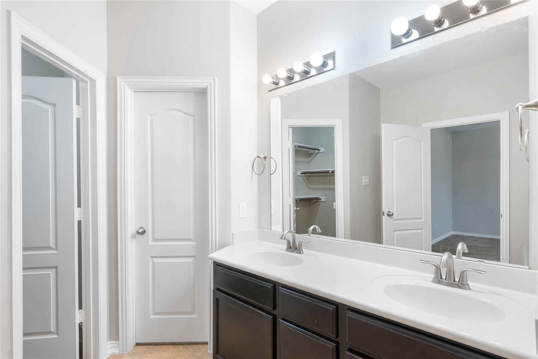 217 Orchard Hill Trl, Buda, TX 78610