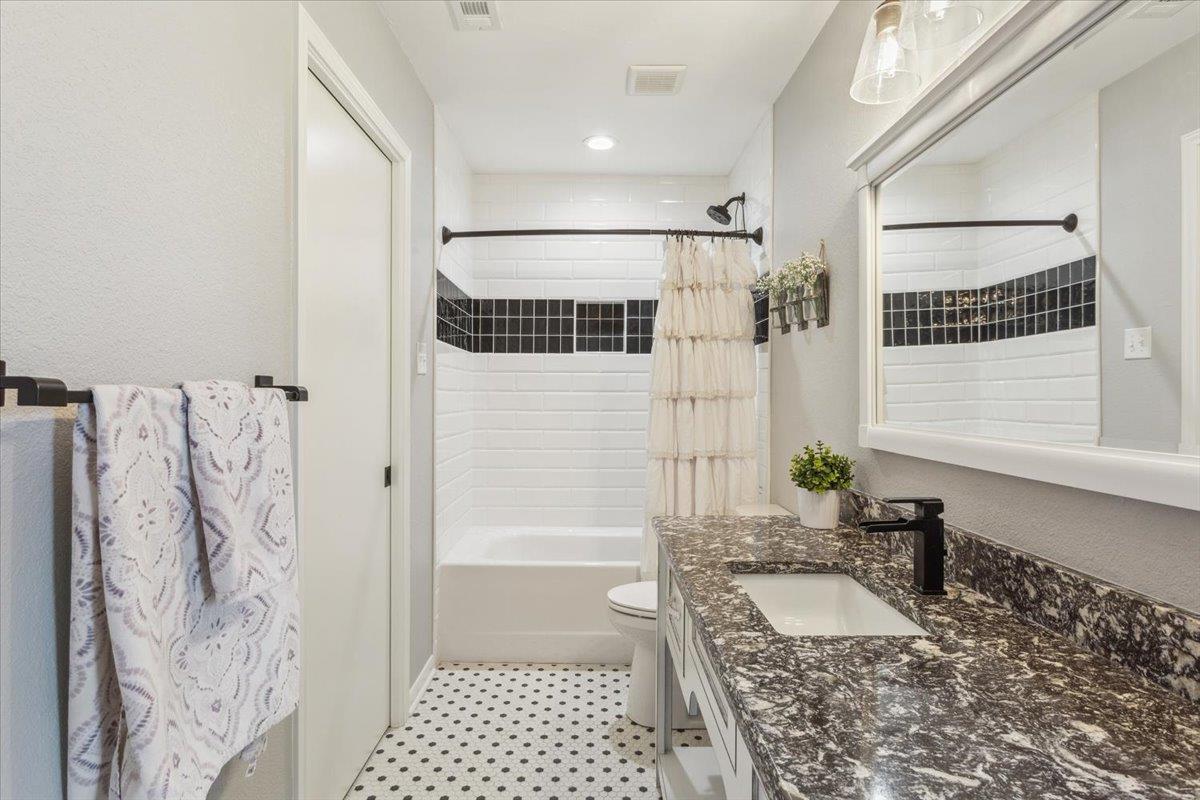 2901 Olympia Dr, Temple, TX 76502