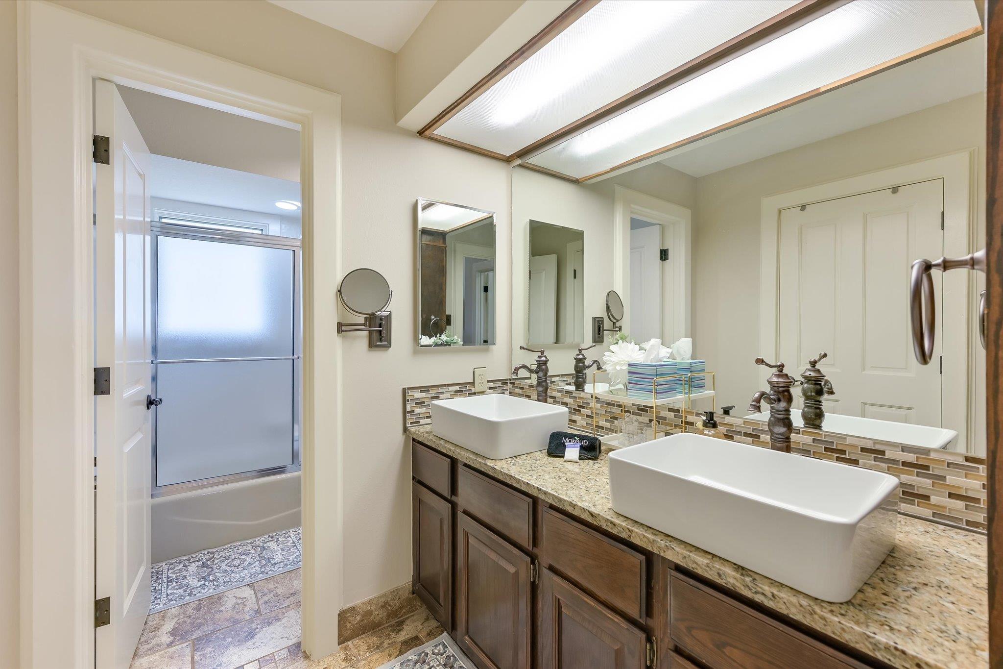 1800 Clubhouse Hill Dr, Spicewood, TX 78669