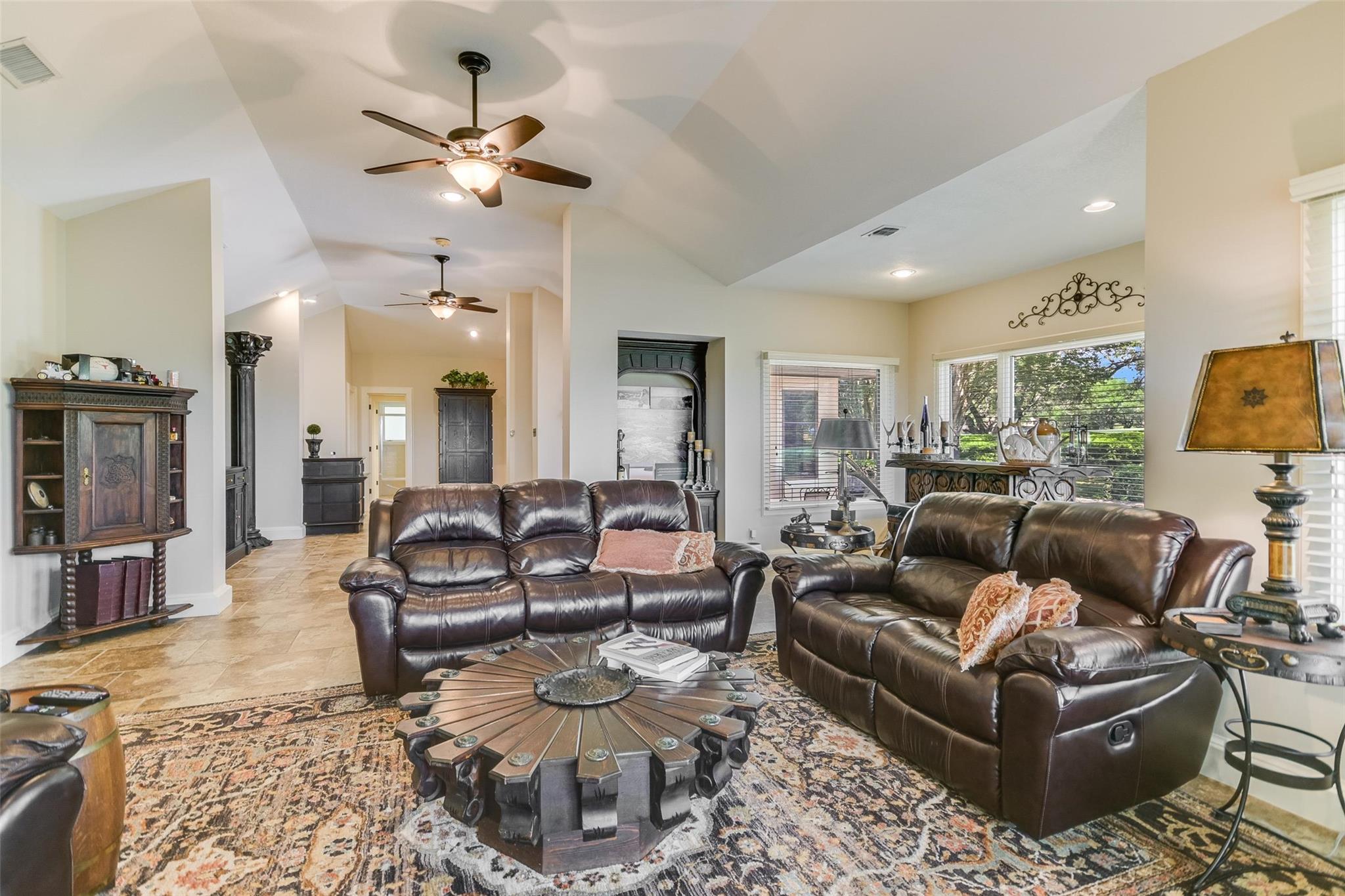 1800 Clubhouse Hill Dr, Spicewood, TX 78669