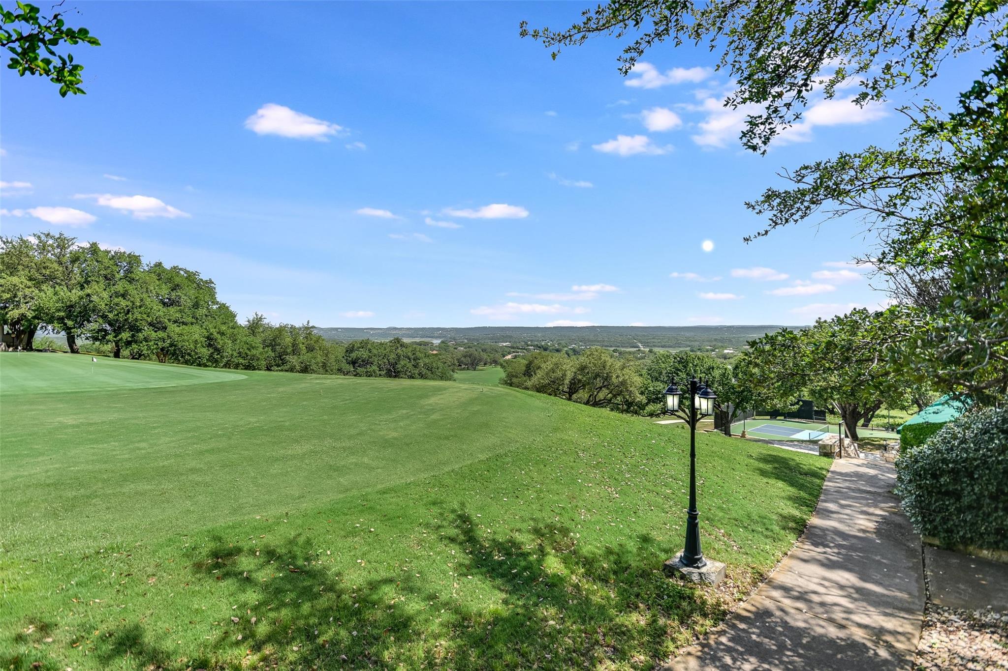 1800 Clubhouse Hill Dr, Spicewood, TX 78669