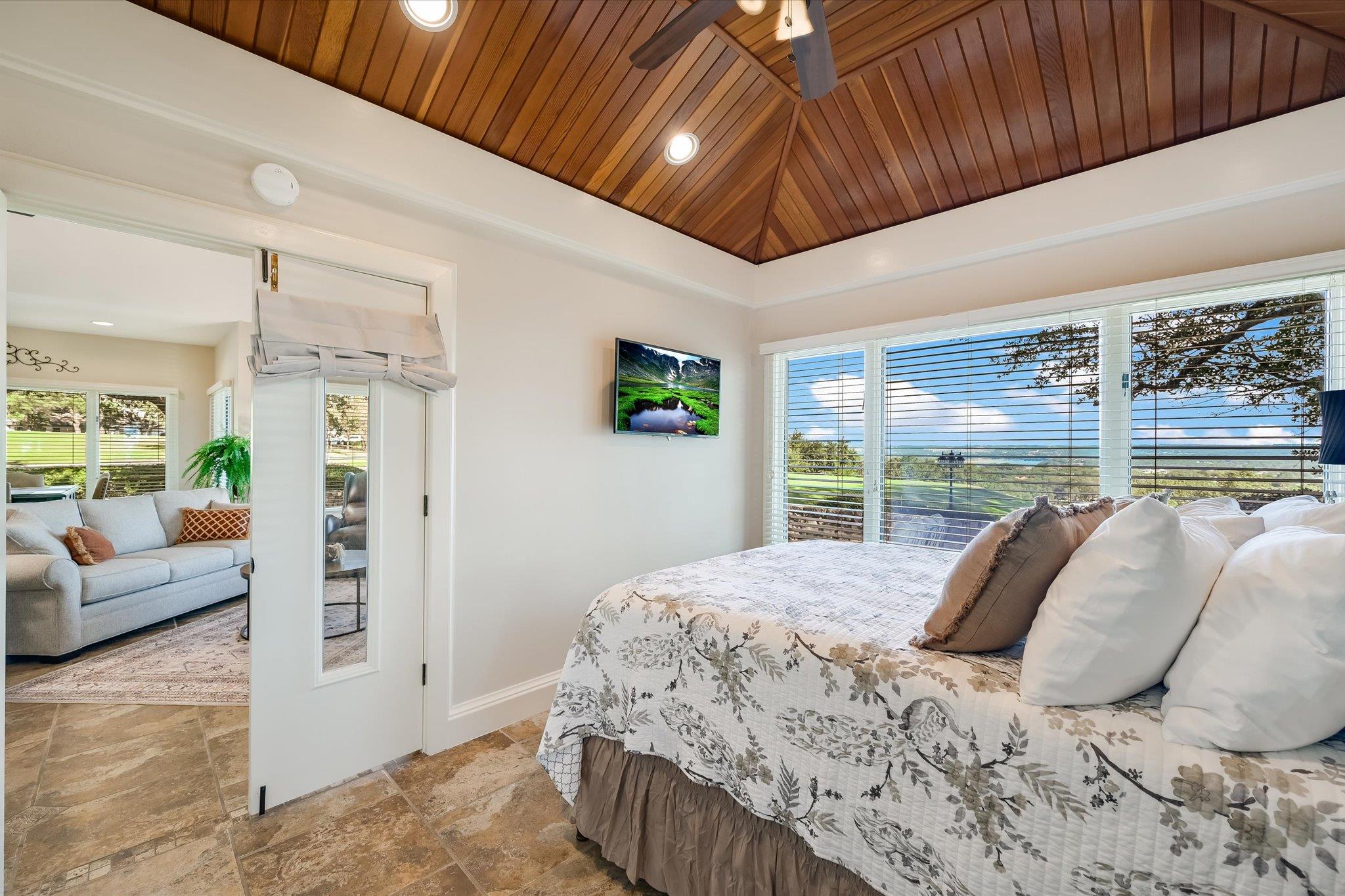 1800 Clubhouse Hill Dr, Spicewood, TX 78669