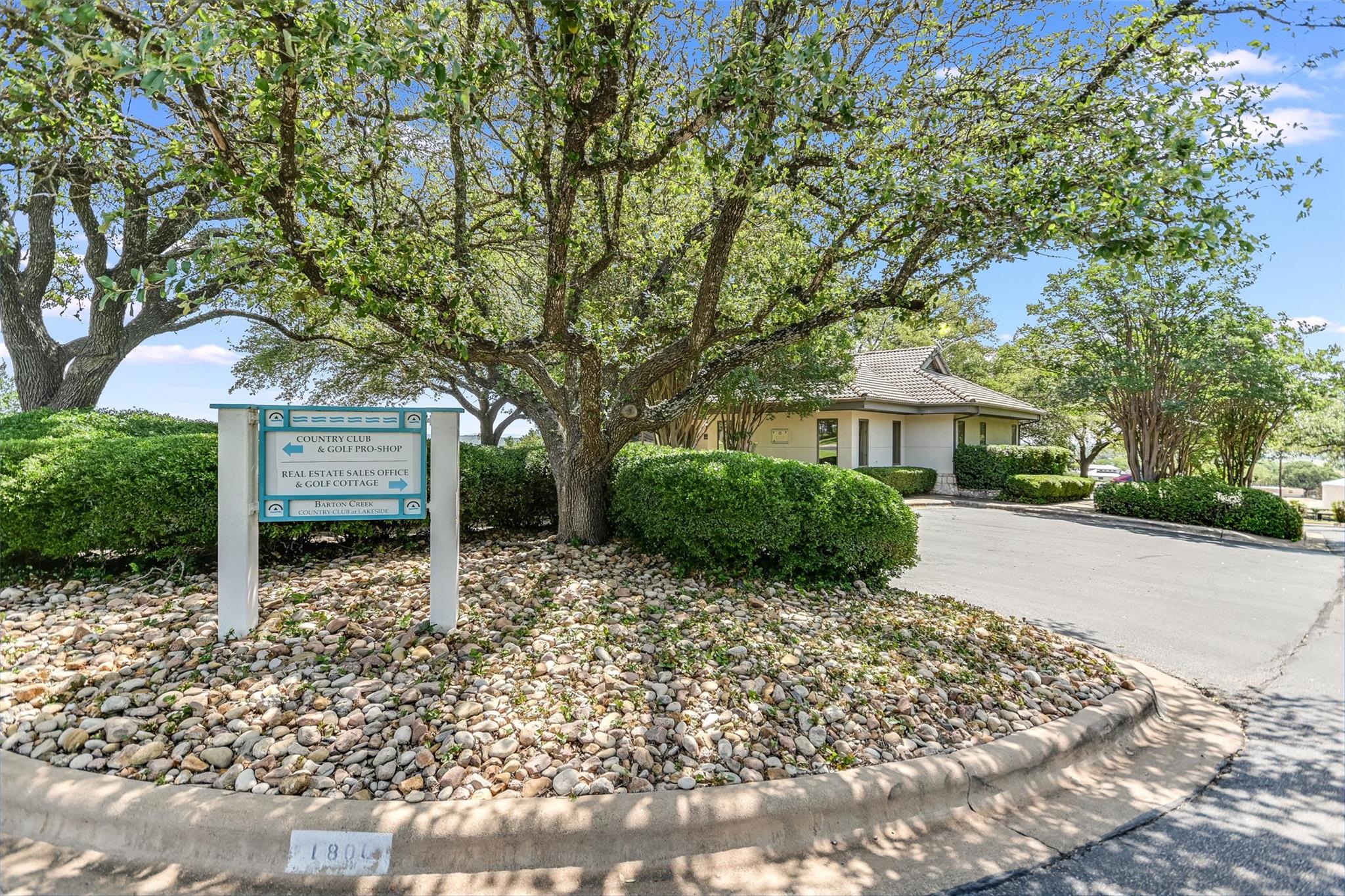 1800 Clubhouse Hill Dr, Spicewood, TX 78669