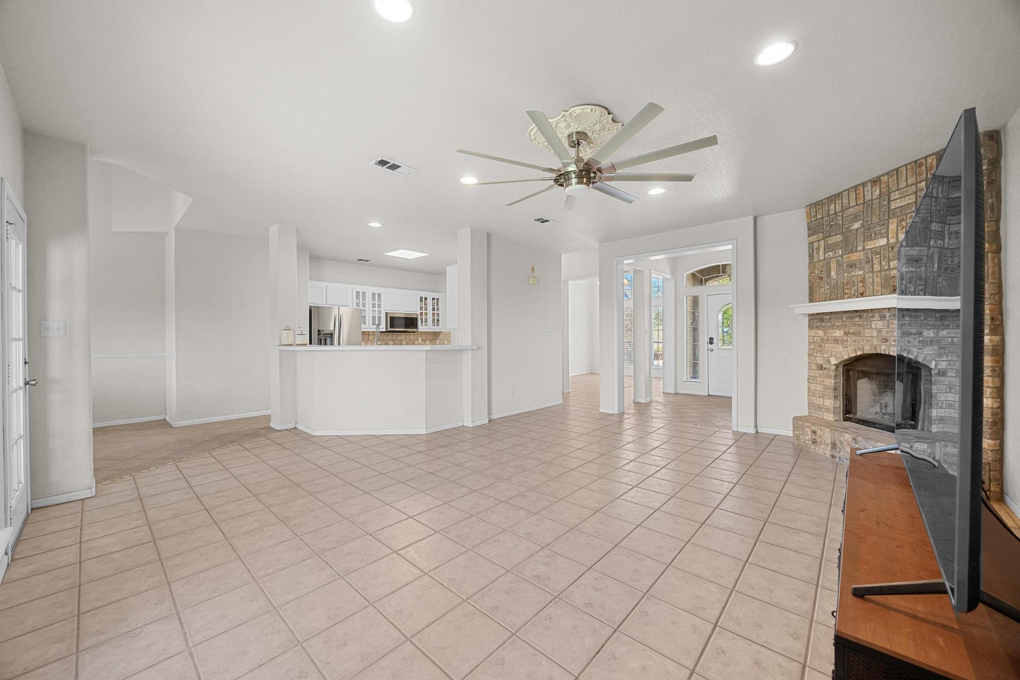 498 Aspen Cir, Killeen, TX 76549