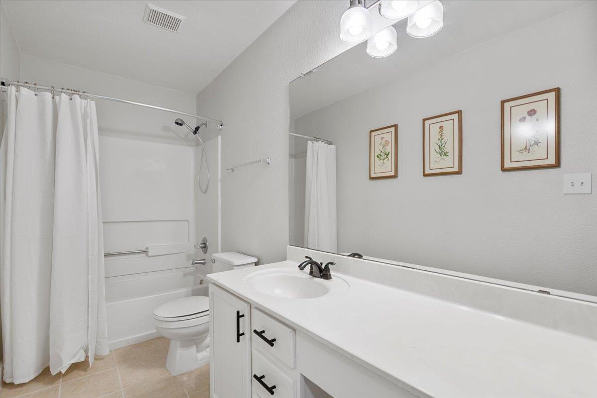 100 N Prairie Ln, Georgetown, TX 78633