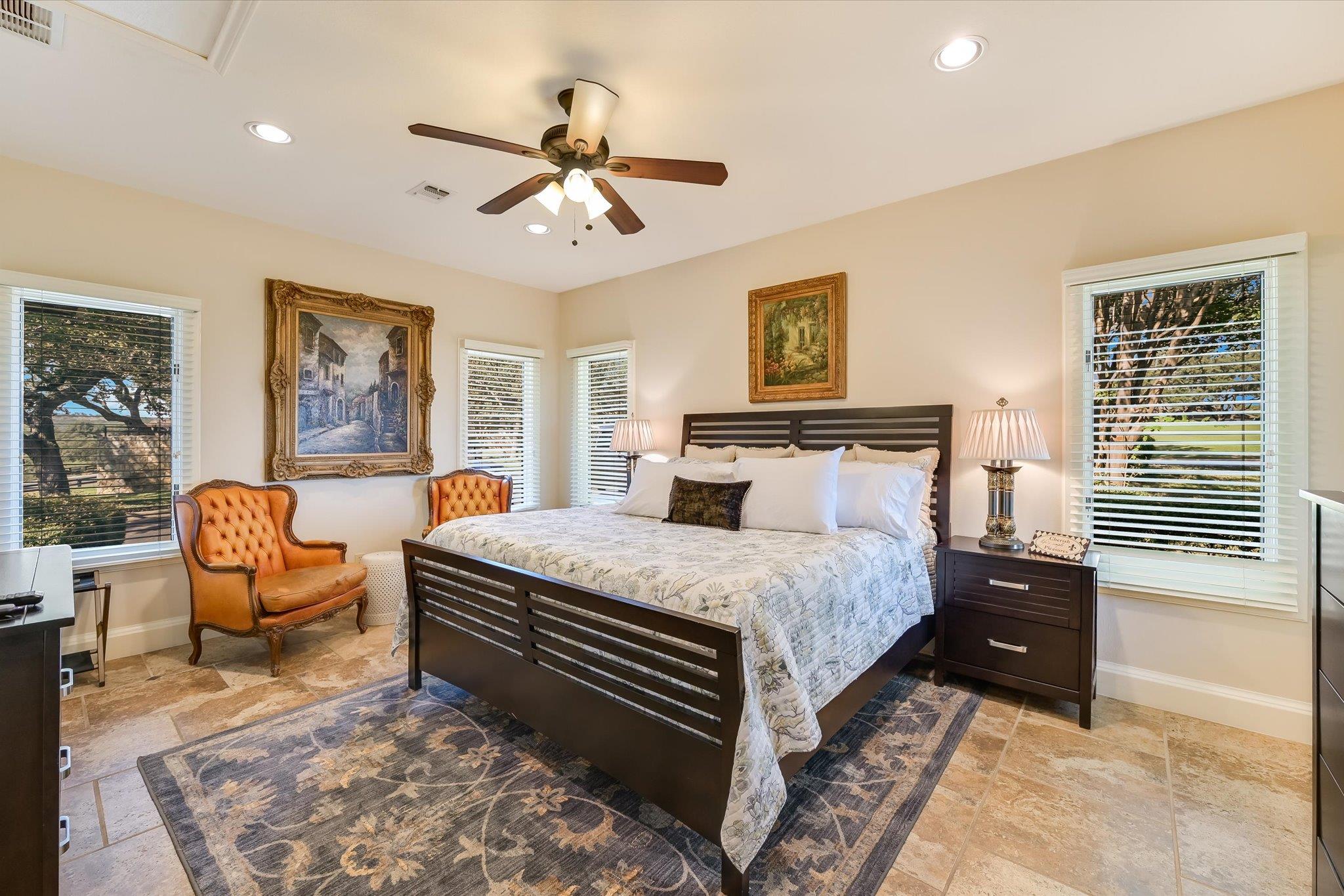 1800 Clubhouse Hill Dr, Spicewood, TX 78669