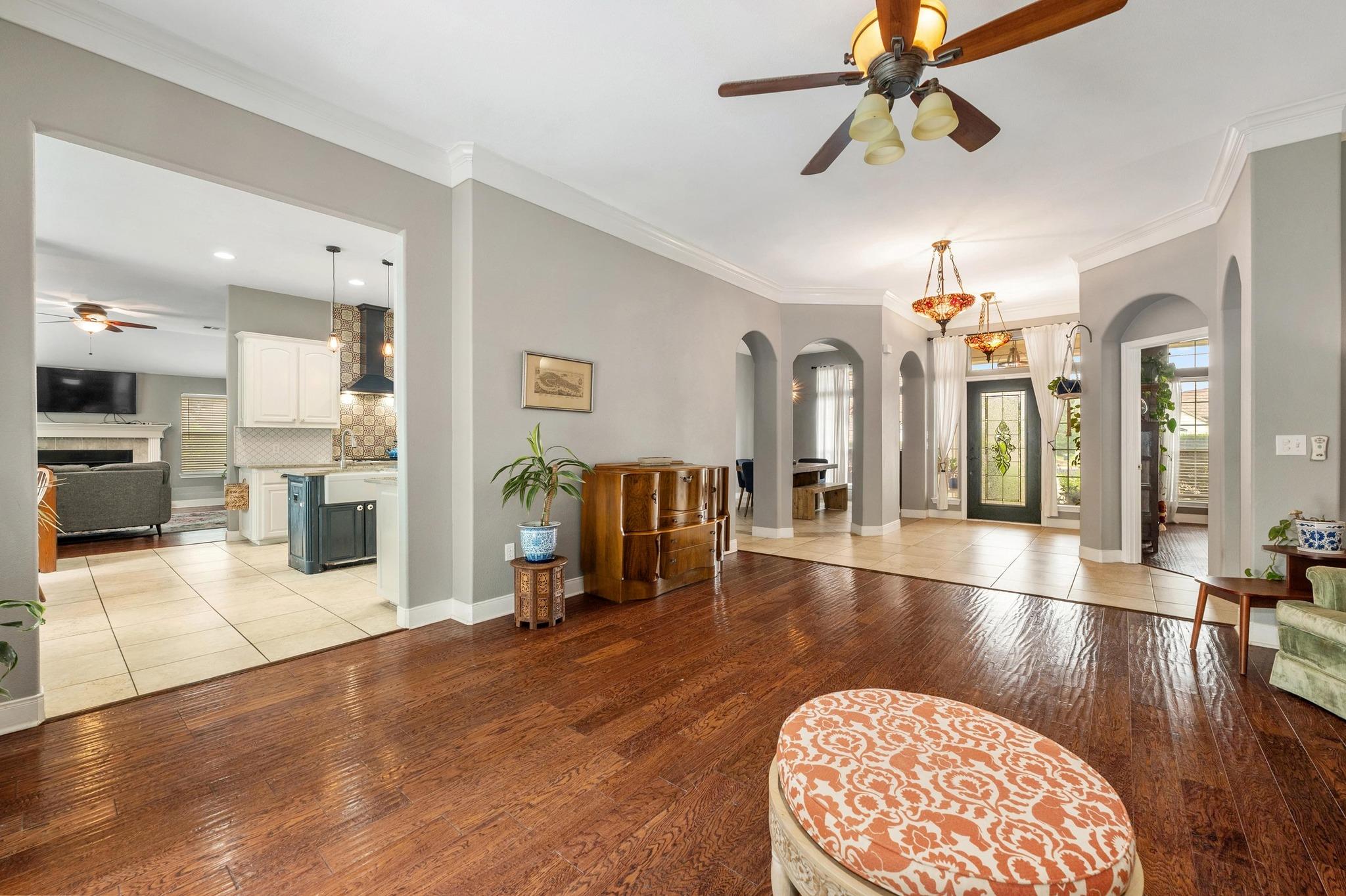 4013 Harvey Penick Dr, Round Rock, TX 78664