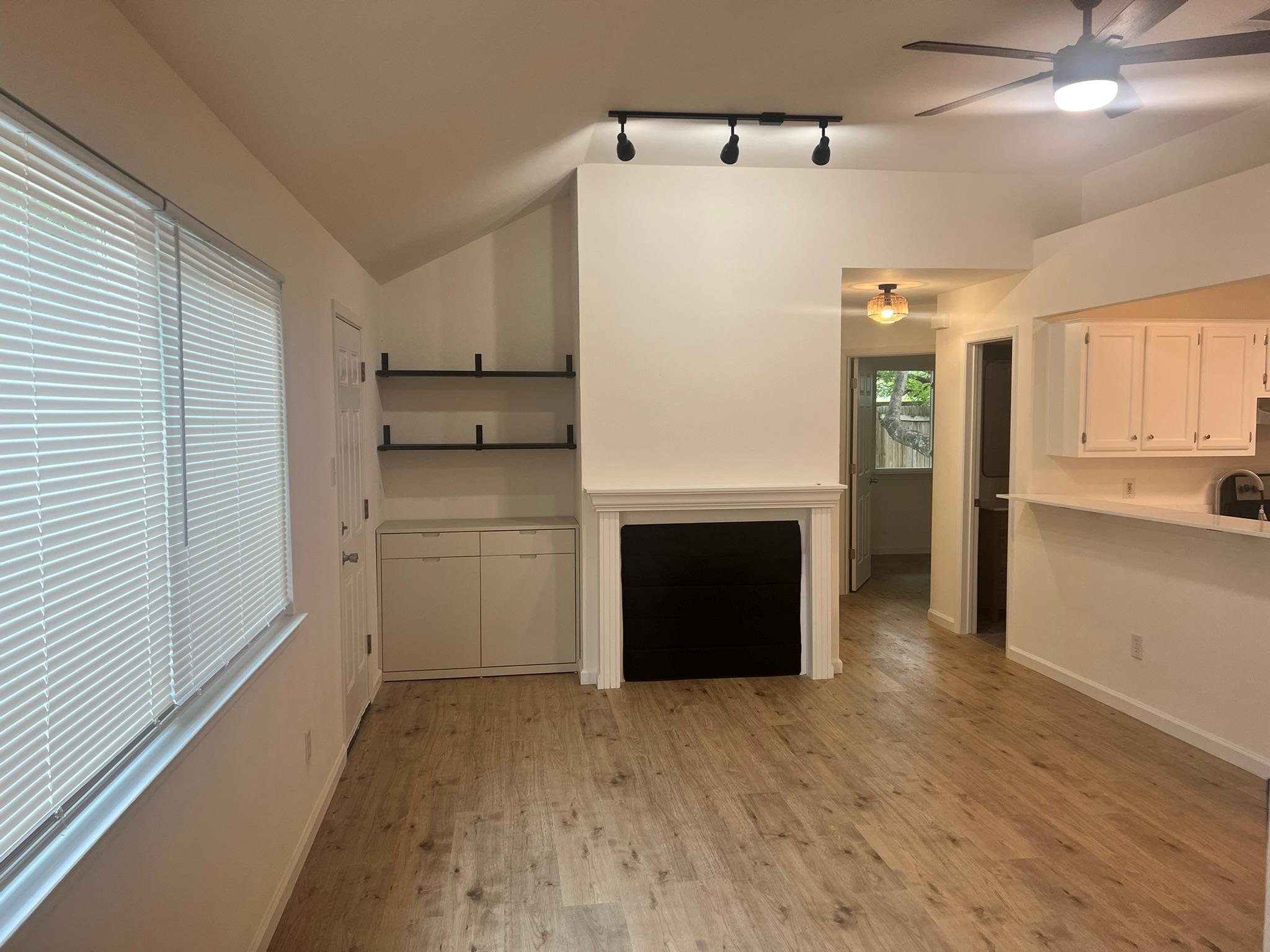 836 Mica Ln, Leander, TX 78641