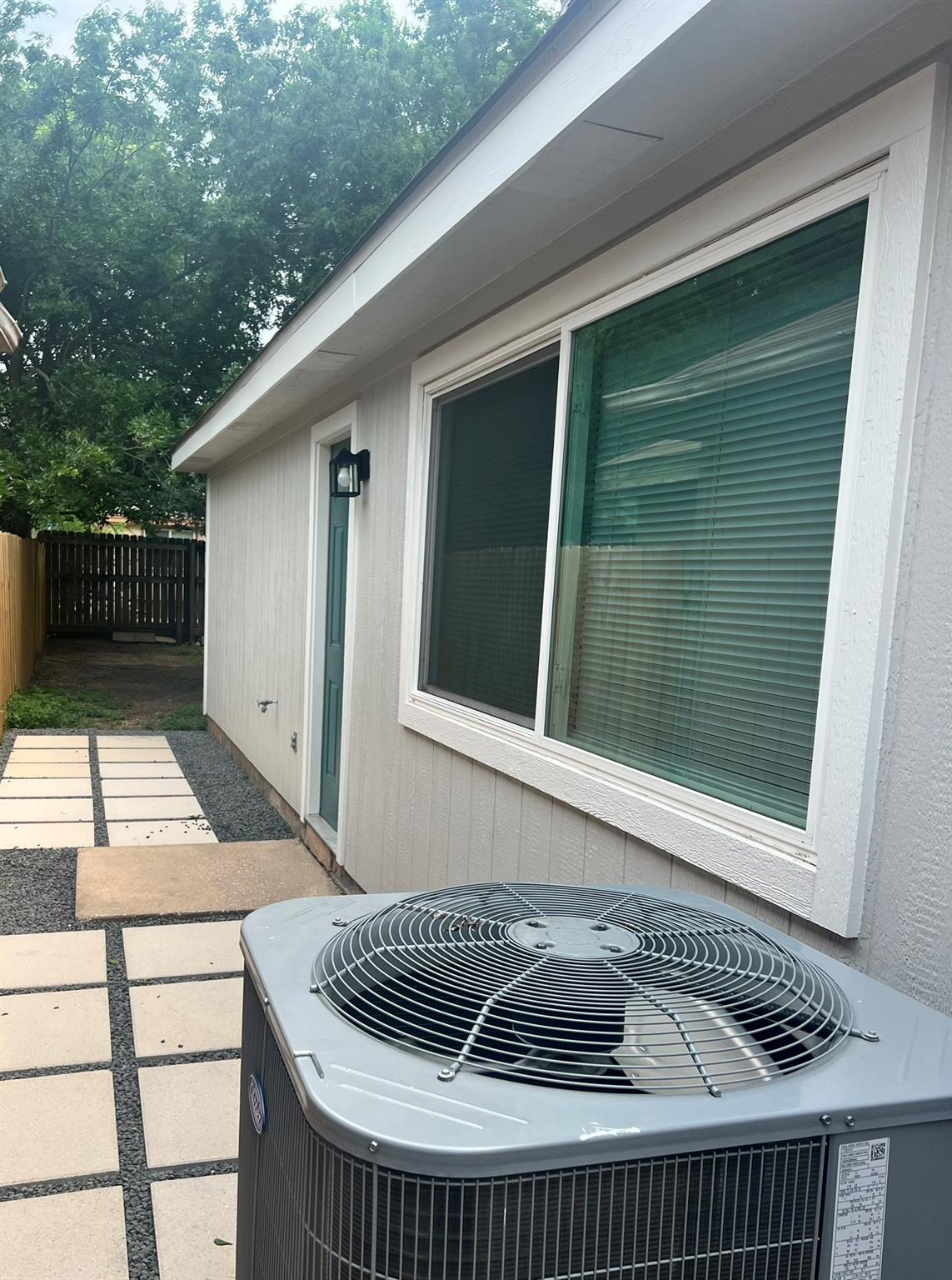 836 Mica Ln, Leander, TX 78641