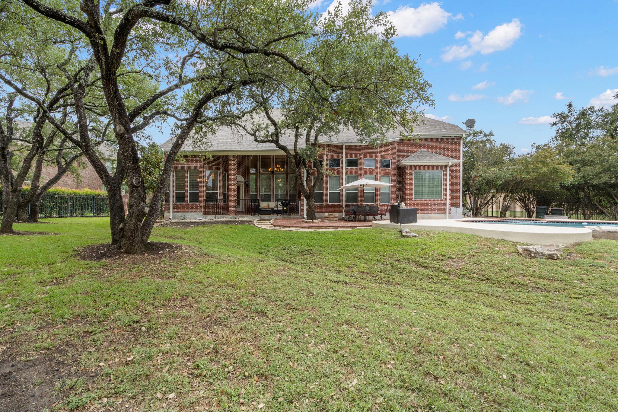15 Sarazen Loop N, Georgetown, TX 78628