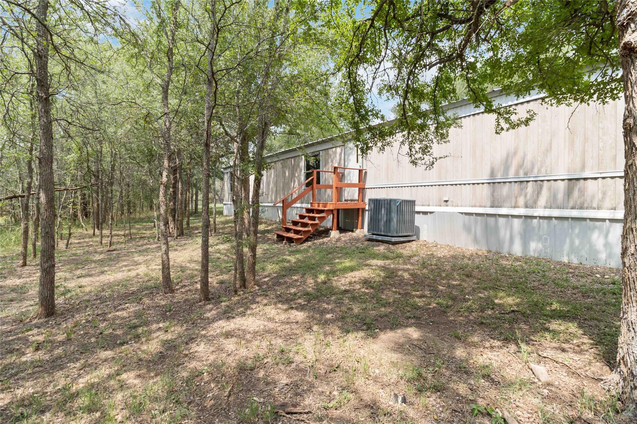 153 Cherylton Dr, Red Rock, TX 78662