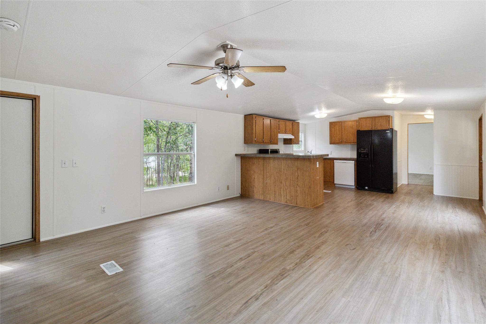 153 Cherylton Dr, Red Rock, TX 78662