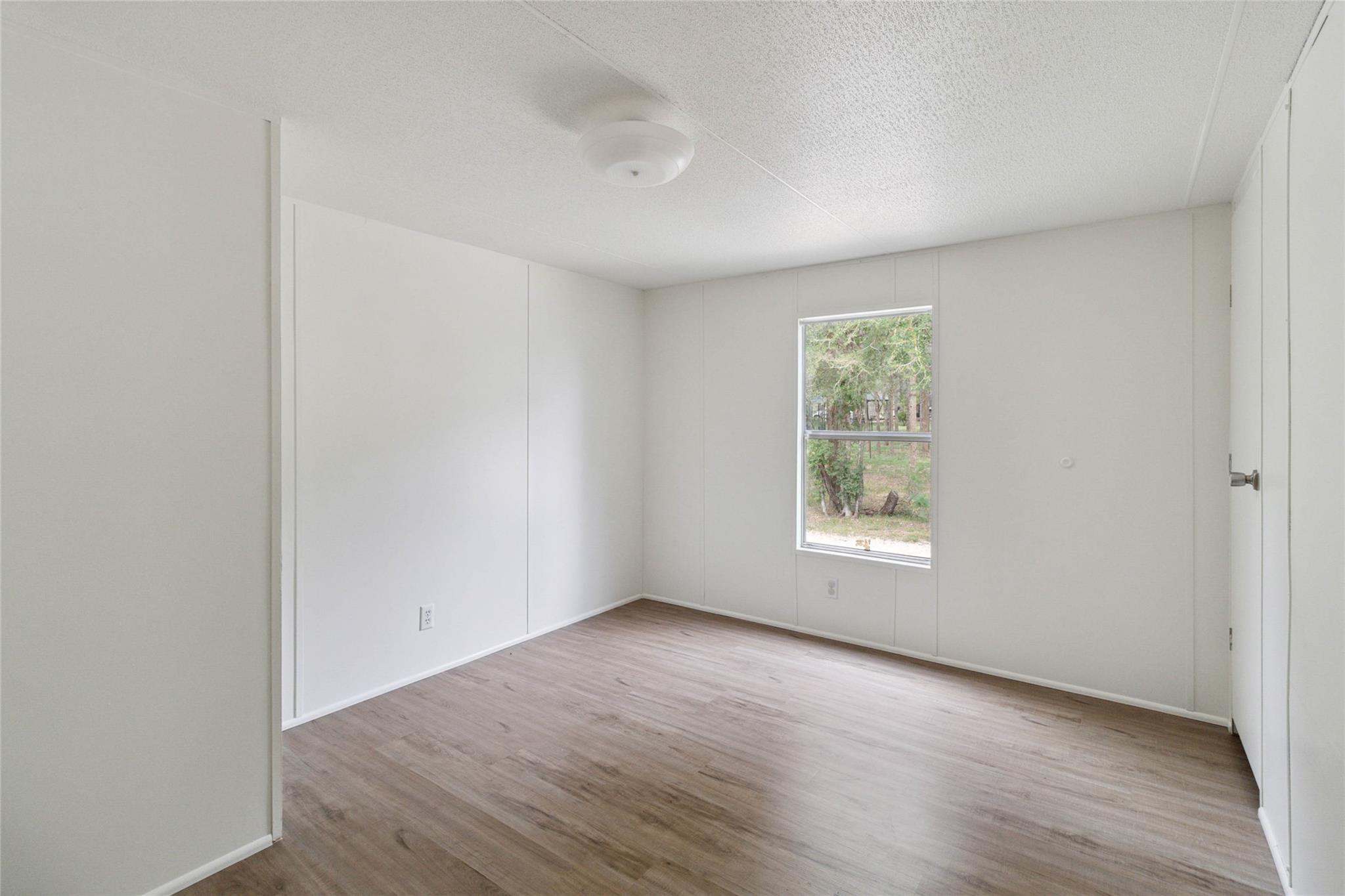 153 Cherylton Dr, Red Rock, TX 78662