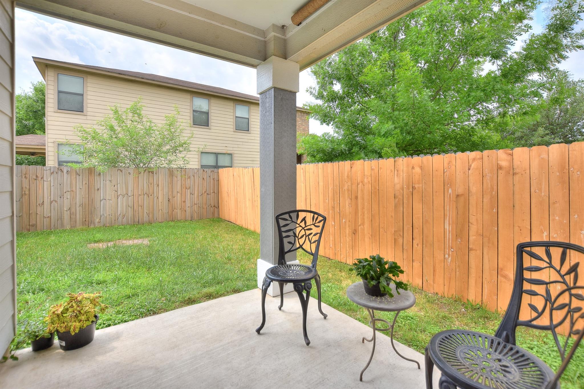 2206 Weiss Ln, Georgetown, TX 78626